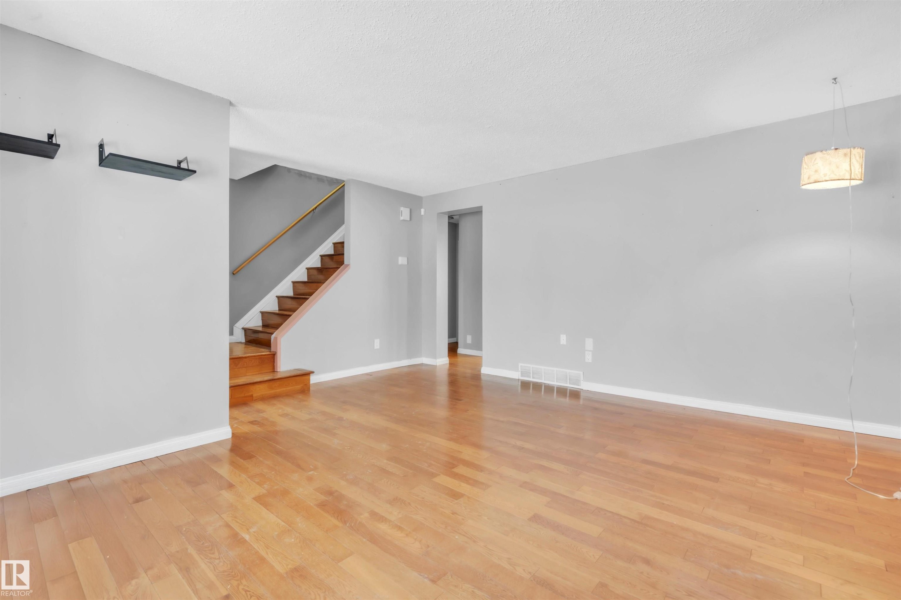 909 8 Street, Cold Lake, AB