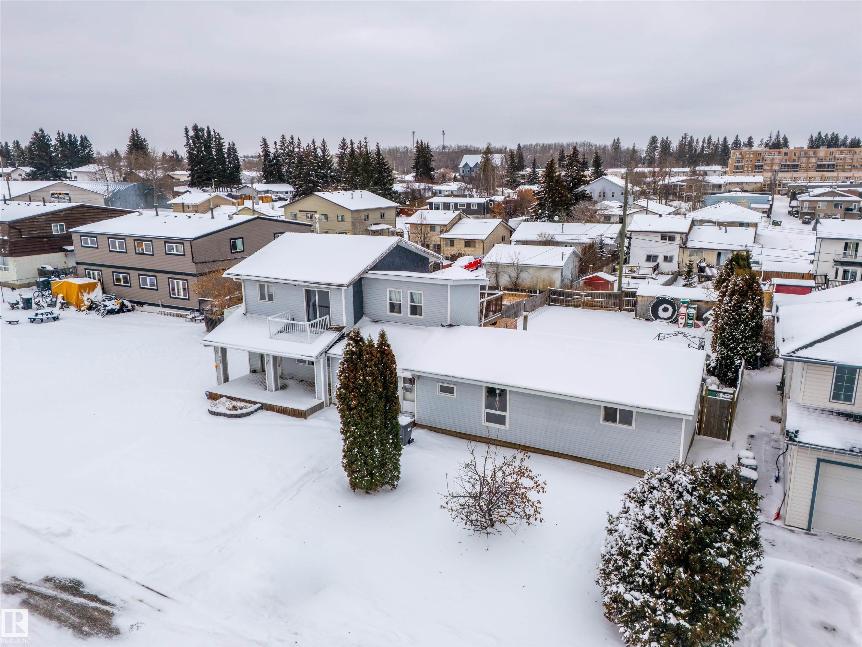 909 8 Street, Cold Lake, AB
