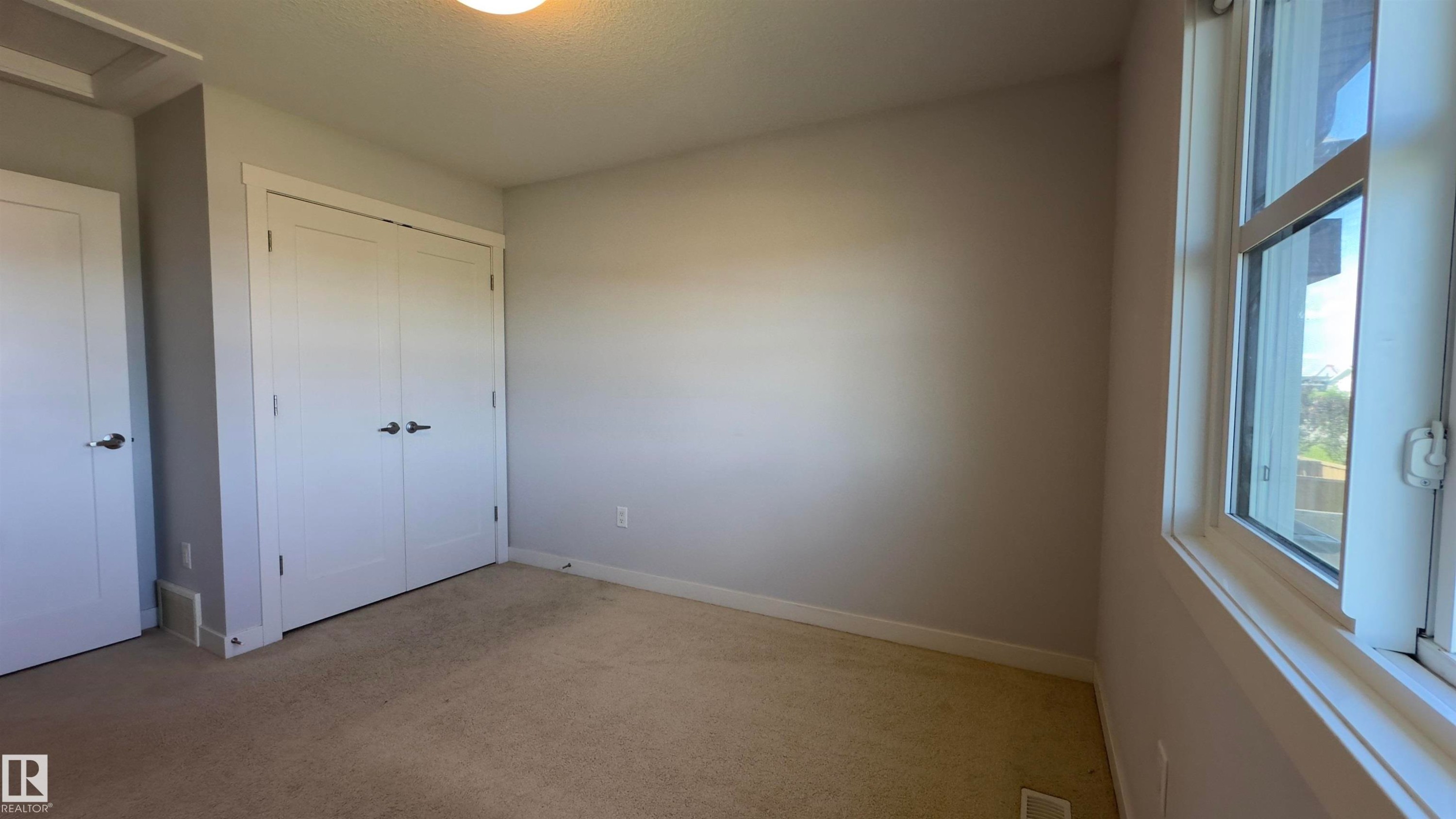 2236 Casey Crescent, Edmonton, AB