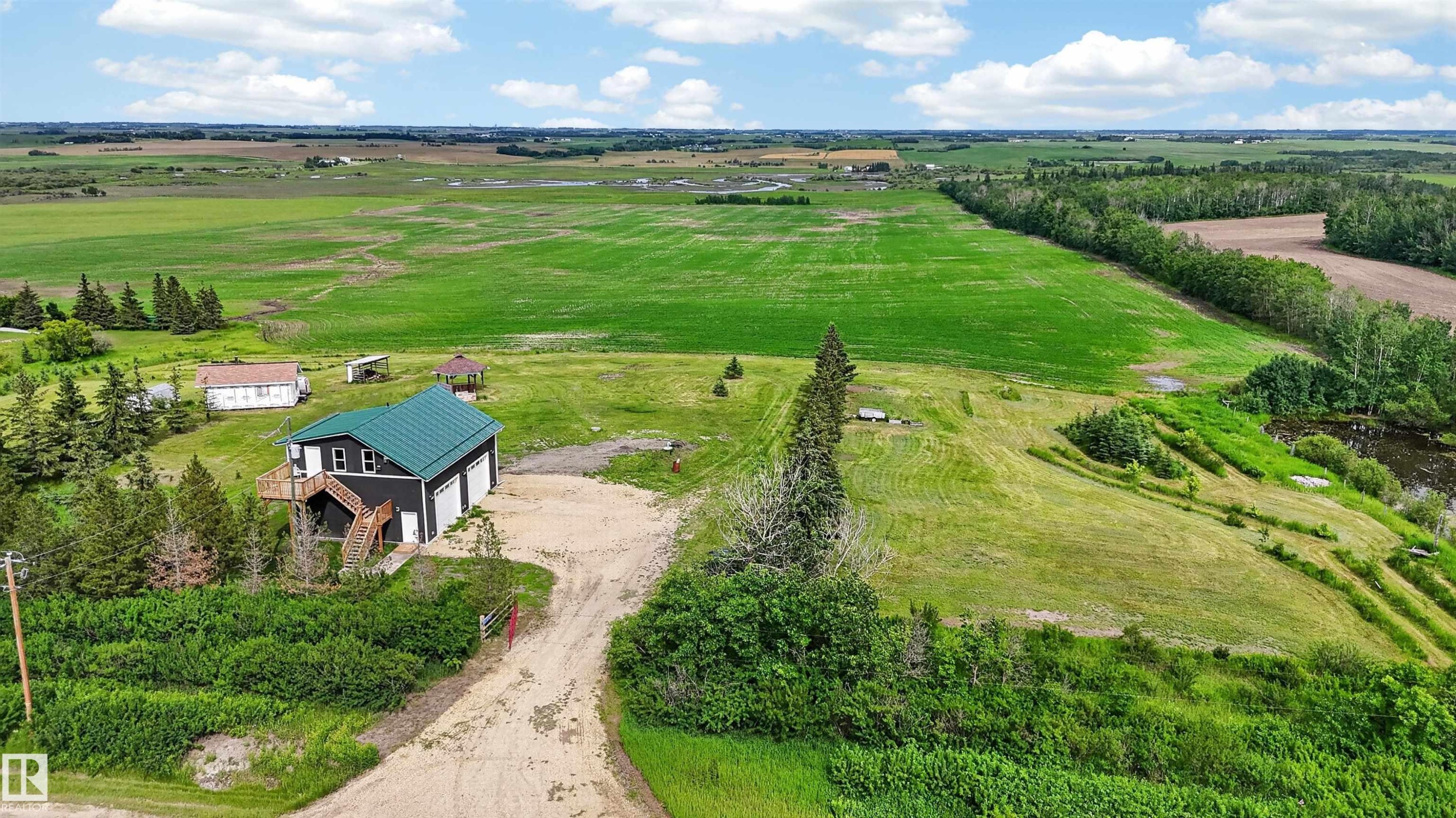 55301 Range Road 272, Rural Sturgeon County, AB - Outdoor With View