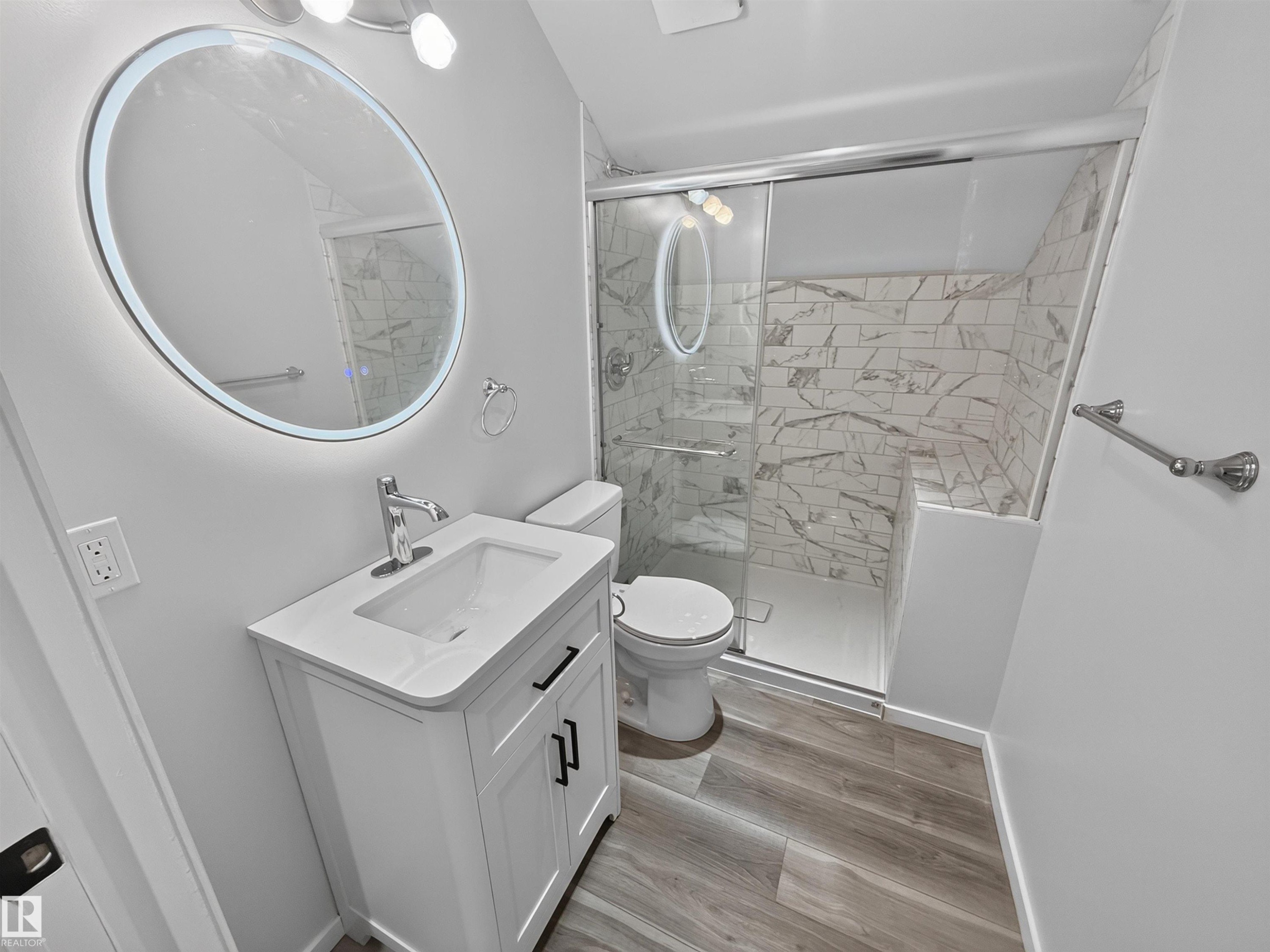 55301 Range Road 272, Rural Sturgeon County, AB - Indoor Photo Showing Bathroom