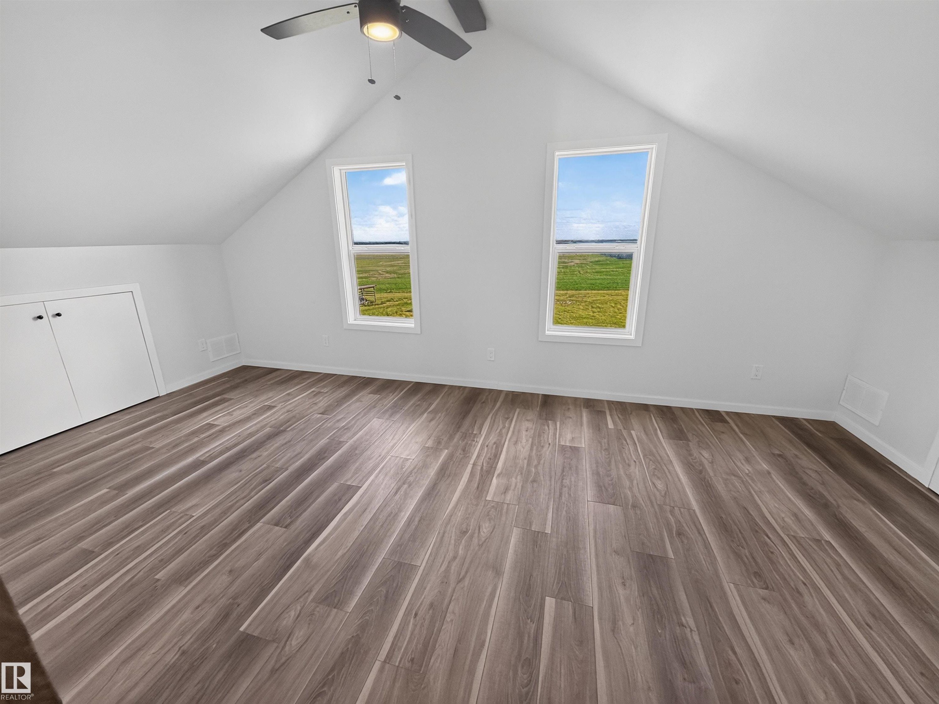 55301 Range Road 272, Rural Sturgeon County, AB - Indoor Photo Showing Other Room