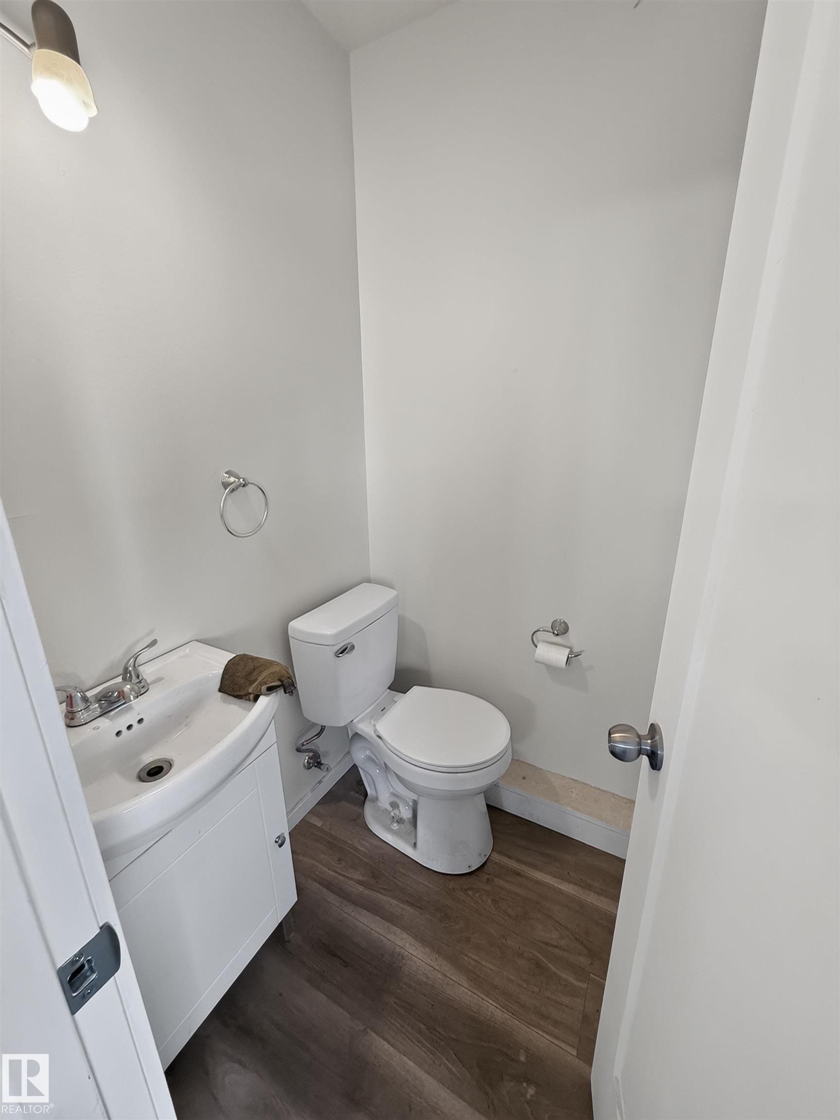 55301 Range Road 272, Rural Sturgeon County, AB - Indoor Photo Showing Bathroom