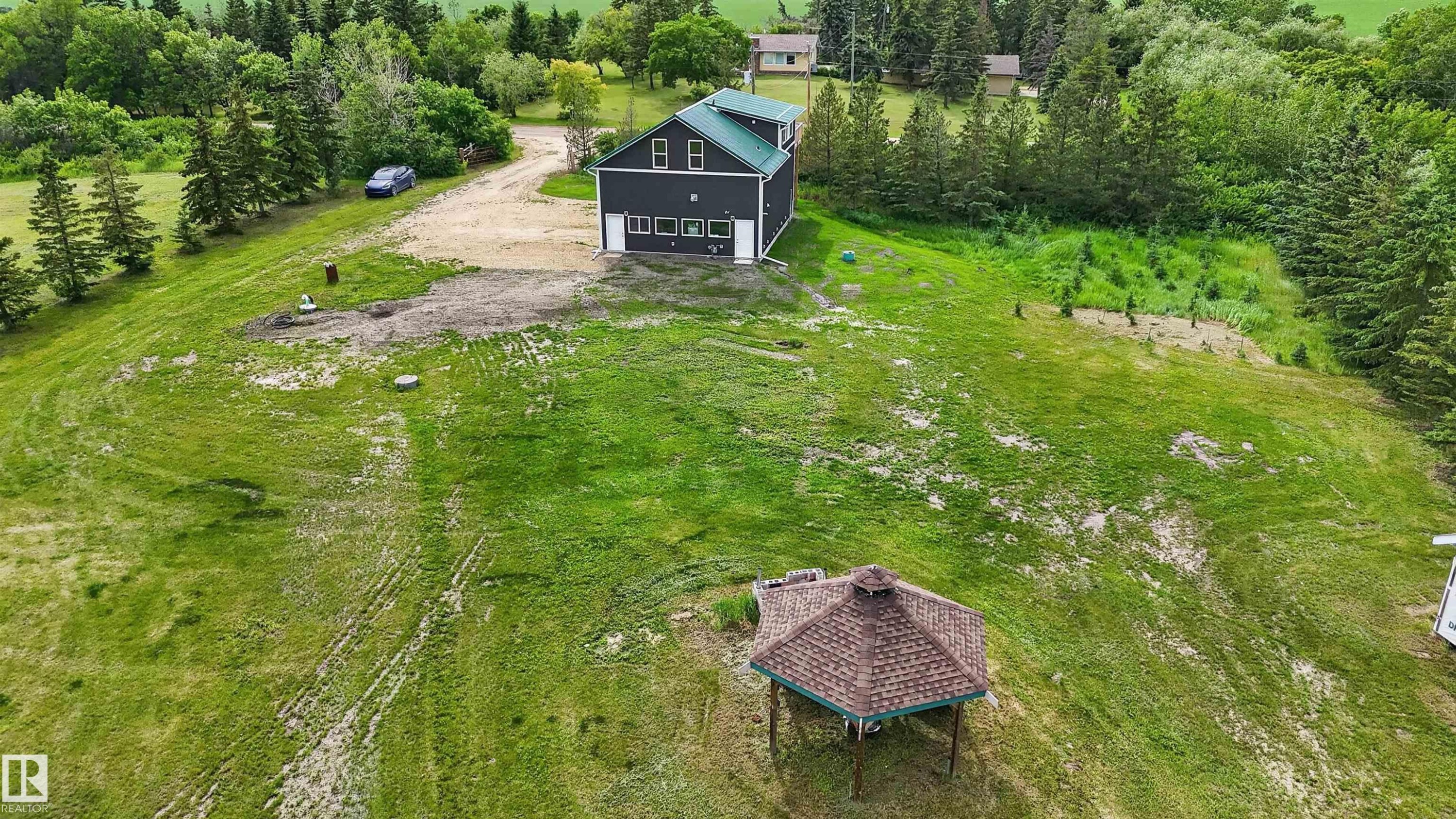 55301 Range Road 272, Rural Sturgeon County, AB - Outdoor