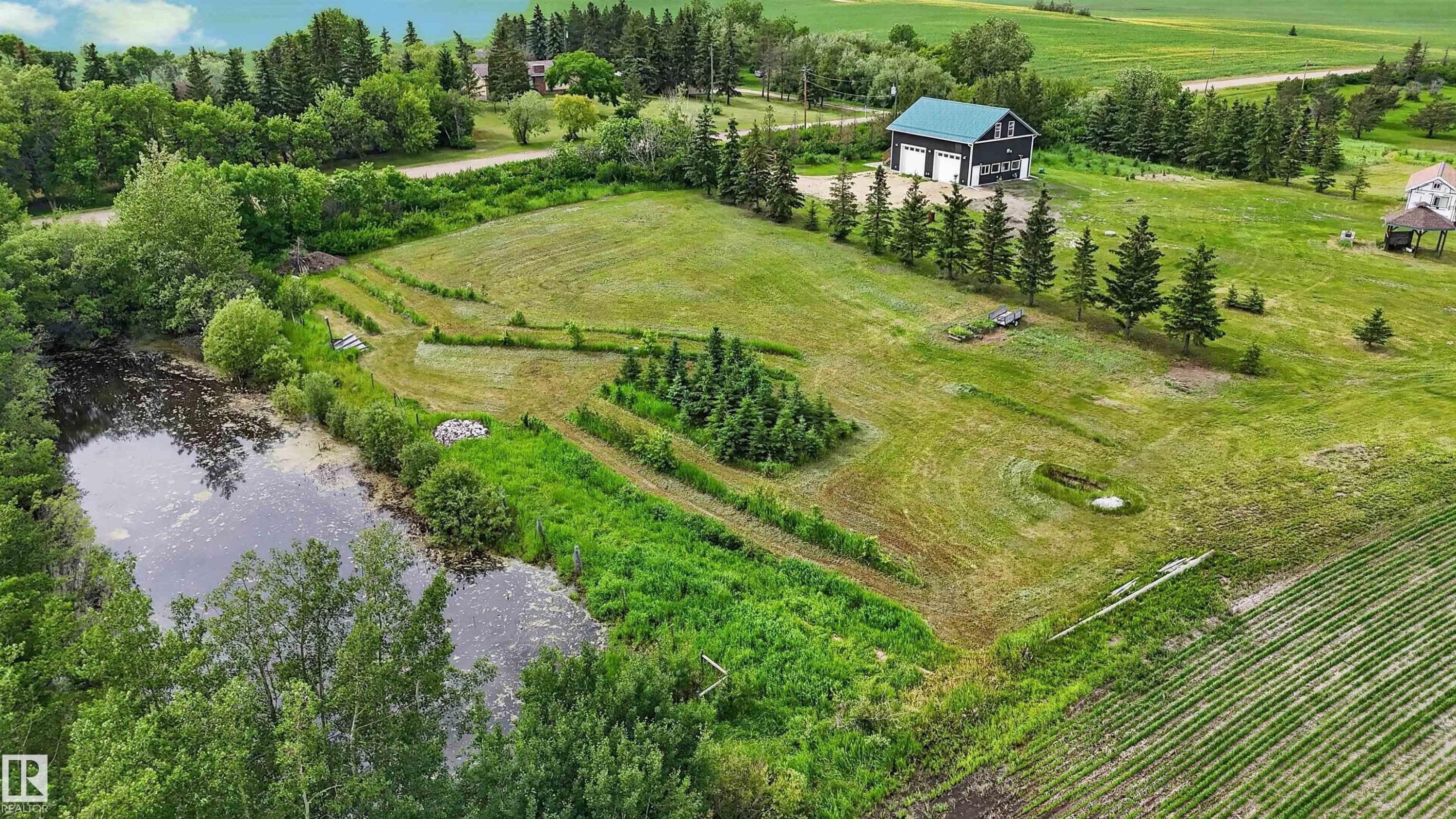 55301 Range Road 272, Rural Sturgeon County, AB - Outdoor