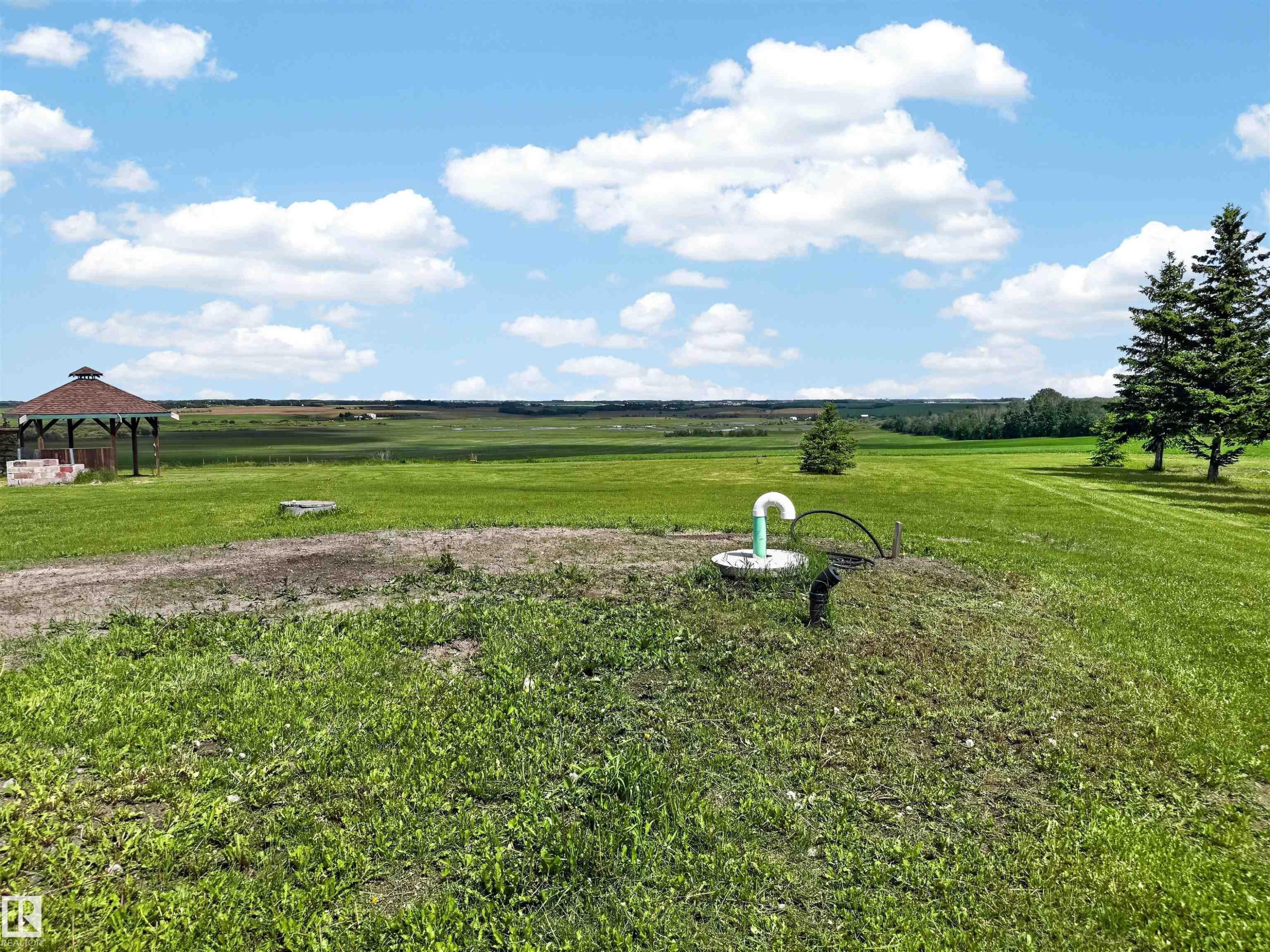 55301 Range Road 272, Rural Sturgeon County, AB - Outdoor With View
