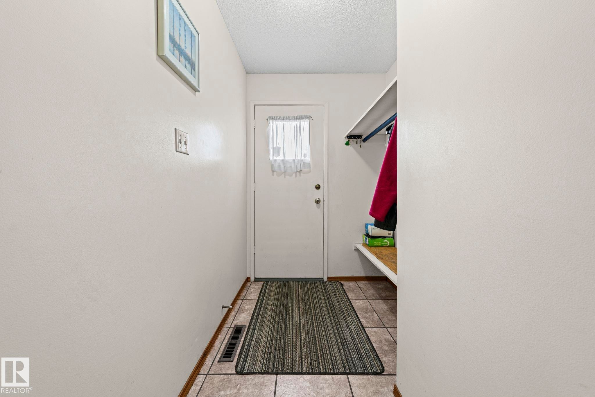 8323 142 Avenue, Edmonton, AB