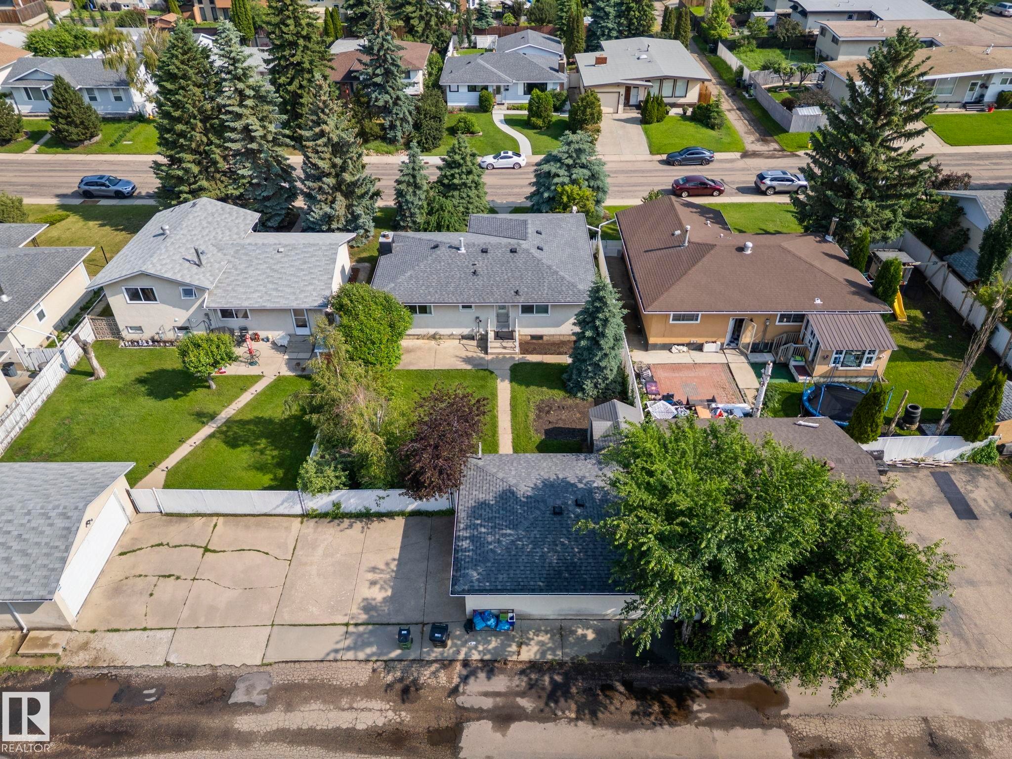 8323 142 Avenue, Edmonton, AB