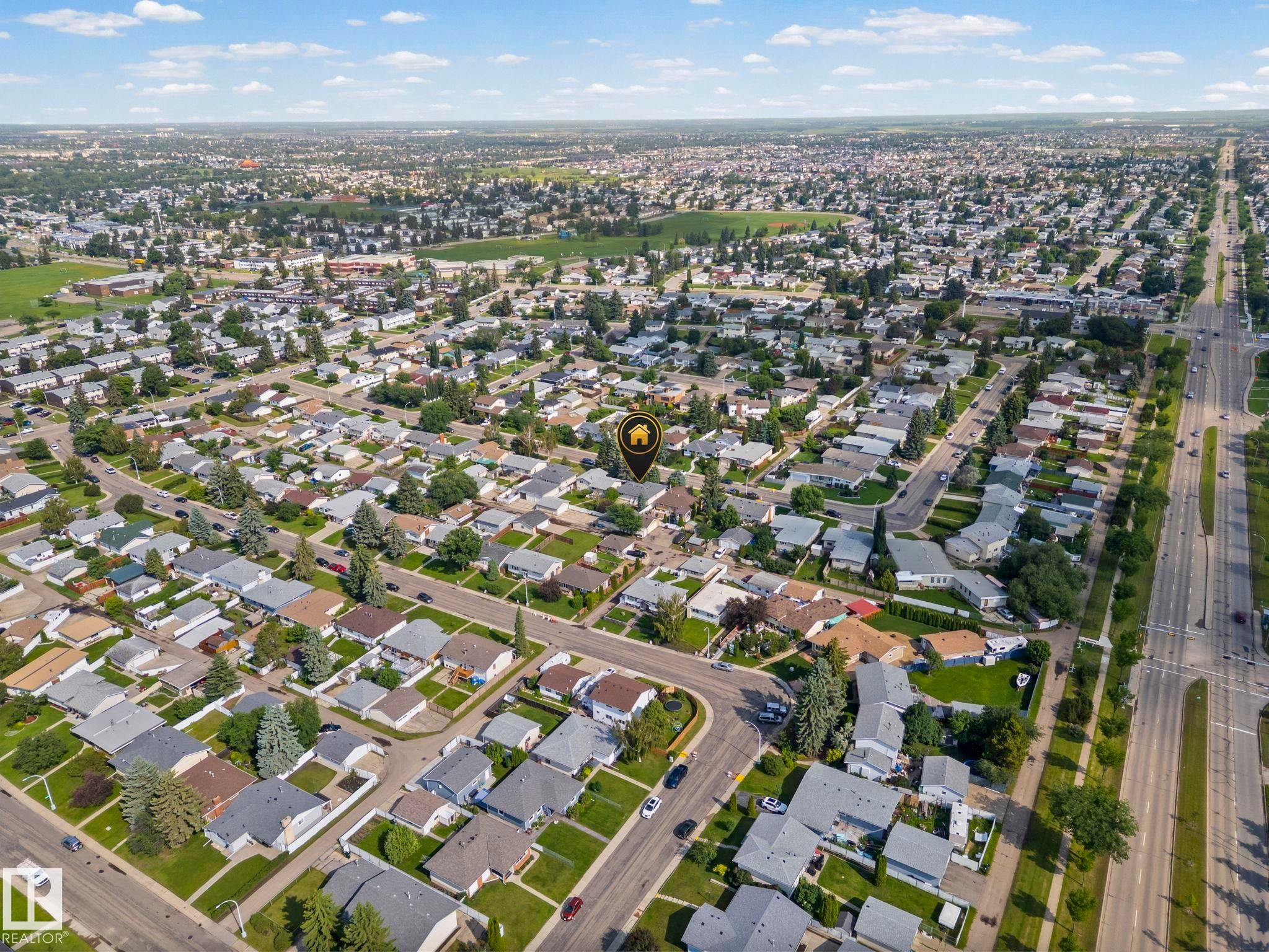 8323 142 Avenue, Edmonton, AB