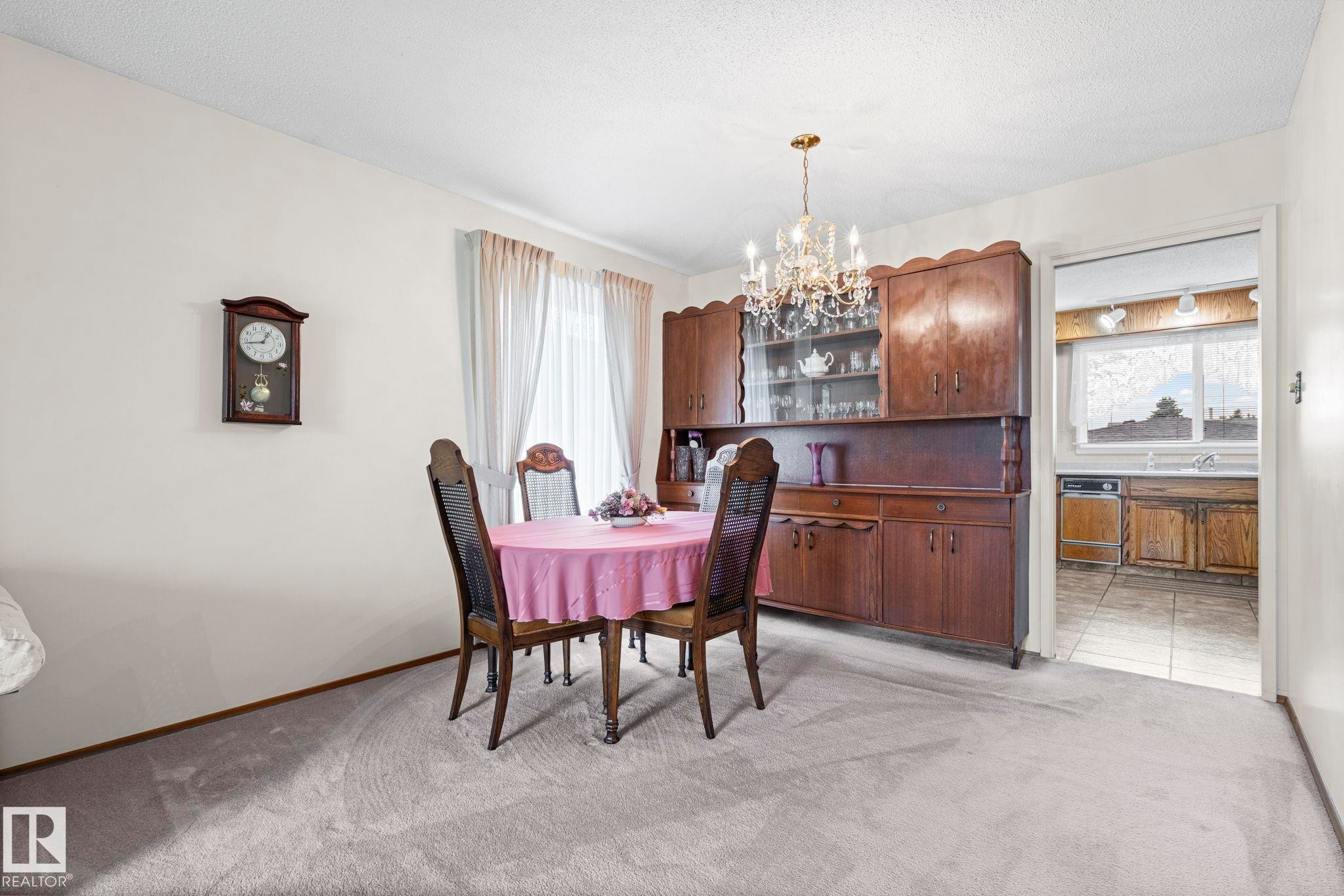 8323 142 Avenue, Edmonton, AB