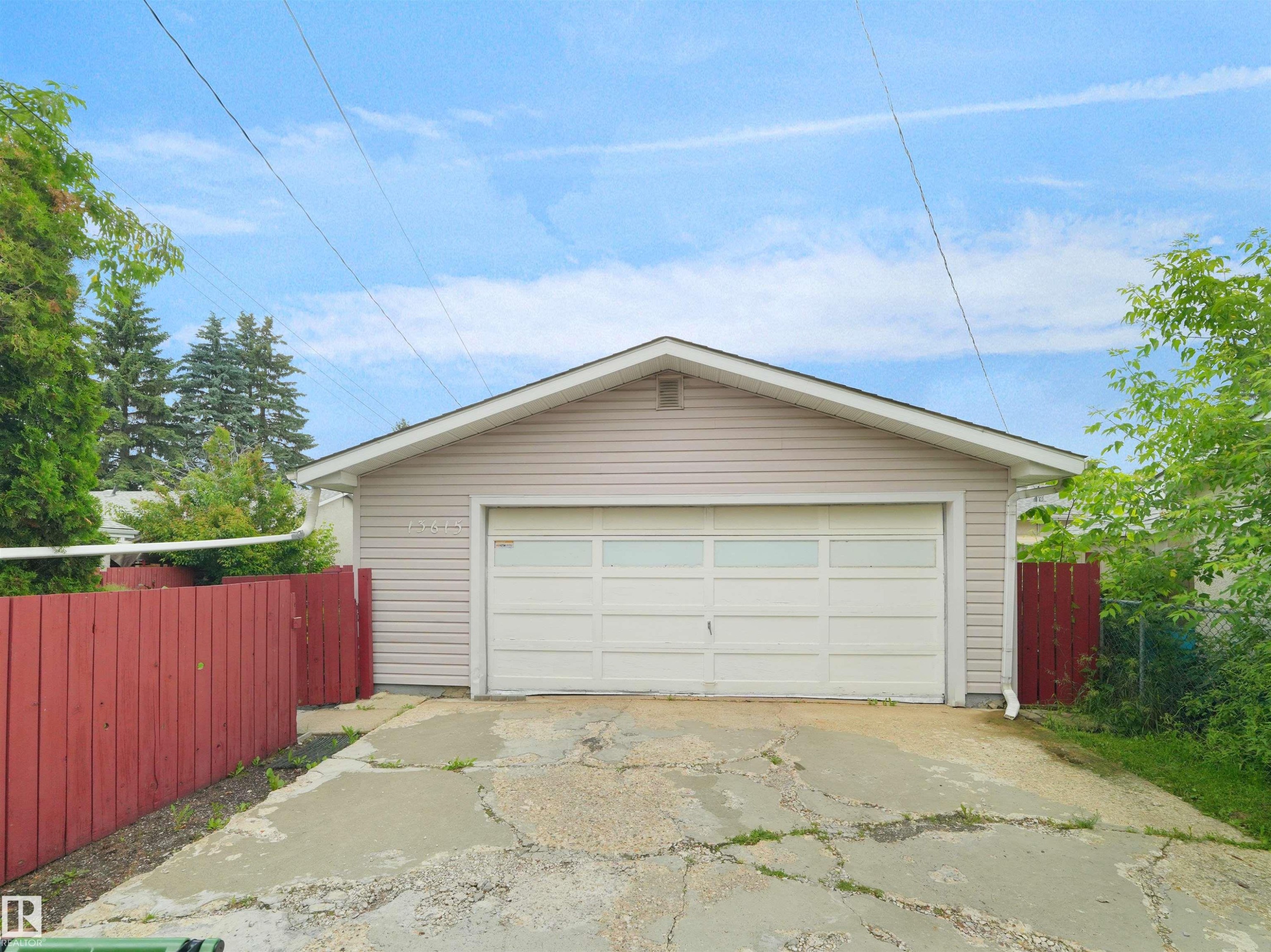 13615 136A Avenue, Edmonton, AB