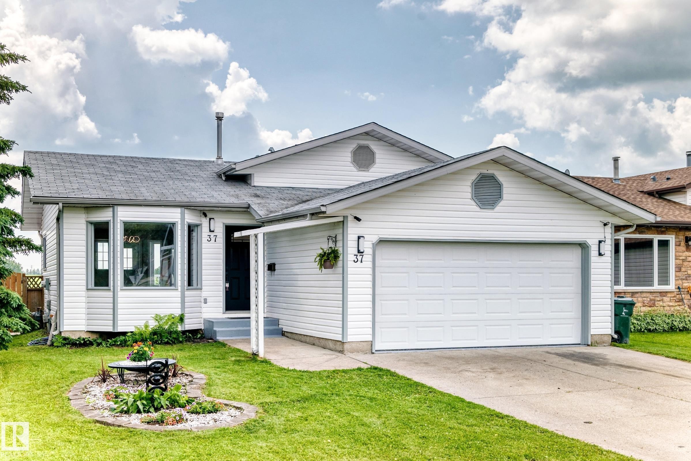 37 Glenwood Crescent, Stony Plain, AB