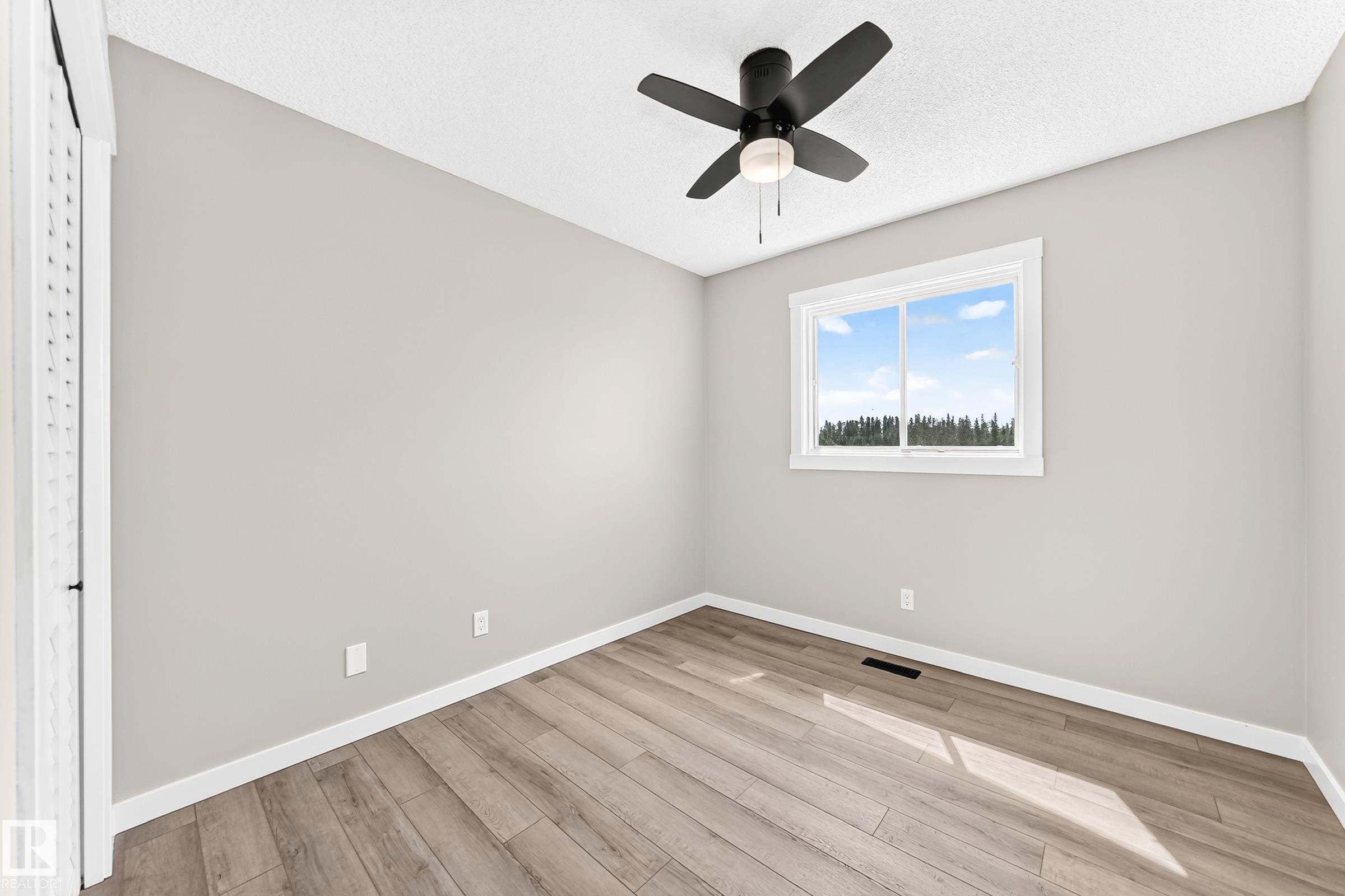 37 Glenwood Crescent, Stony Plain, AB