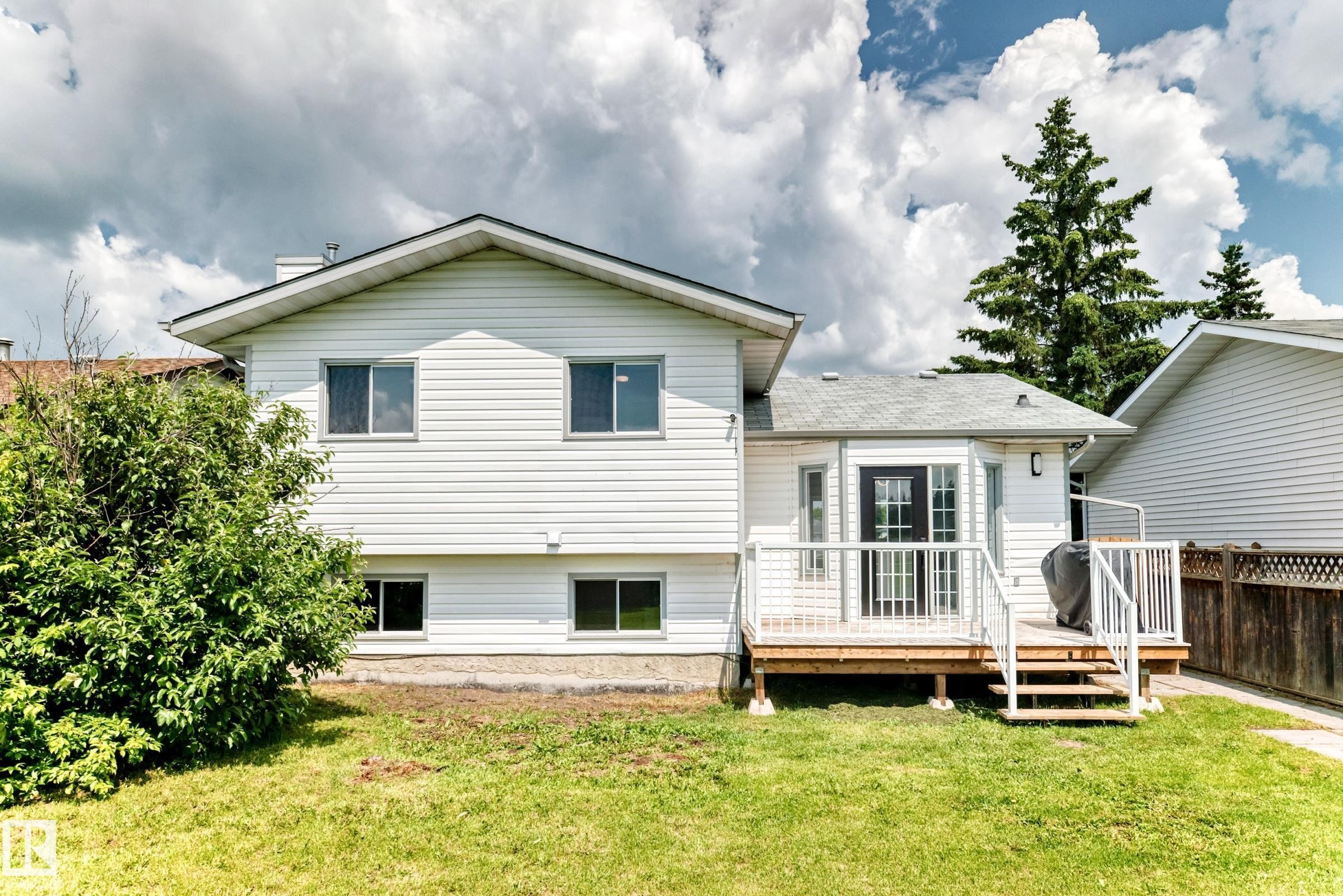 37 Glenwood Crescent, Stony Plain, AB