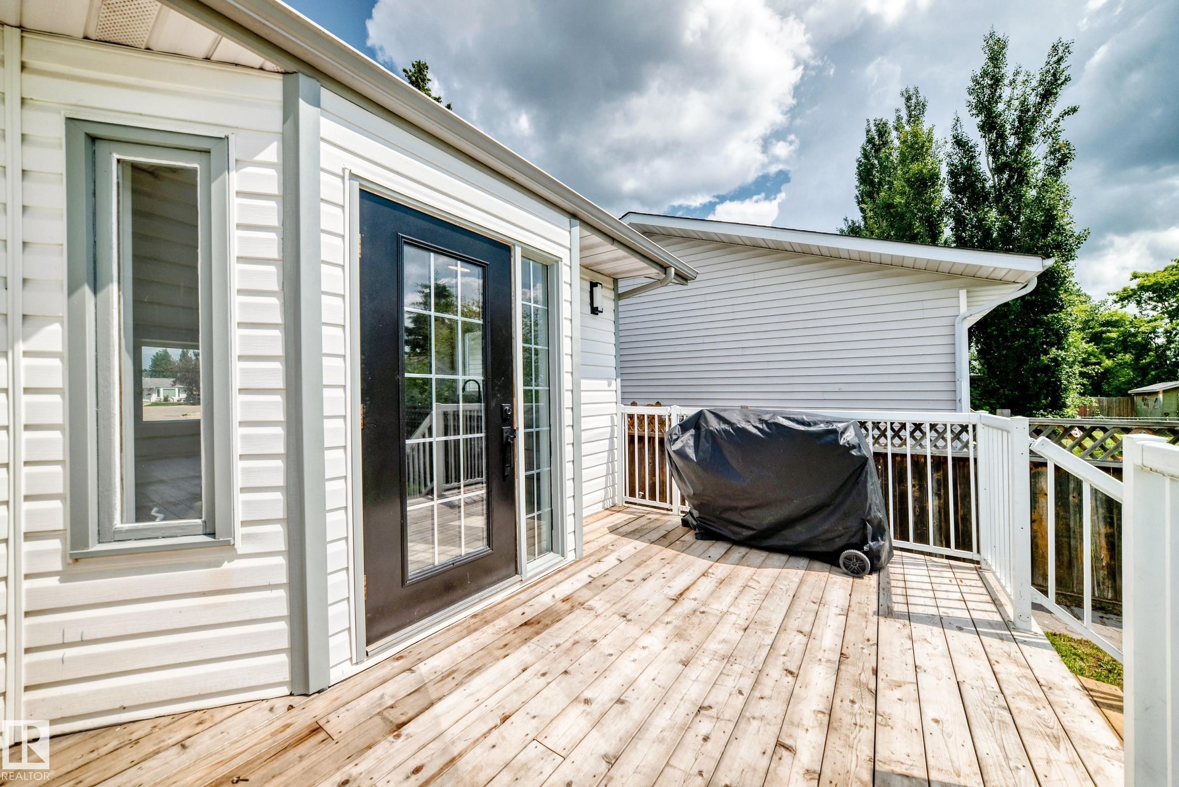 37 Glenwood Crescent, Stony Plain, AB