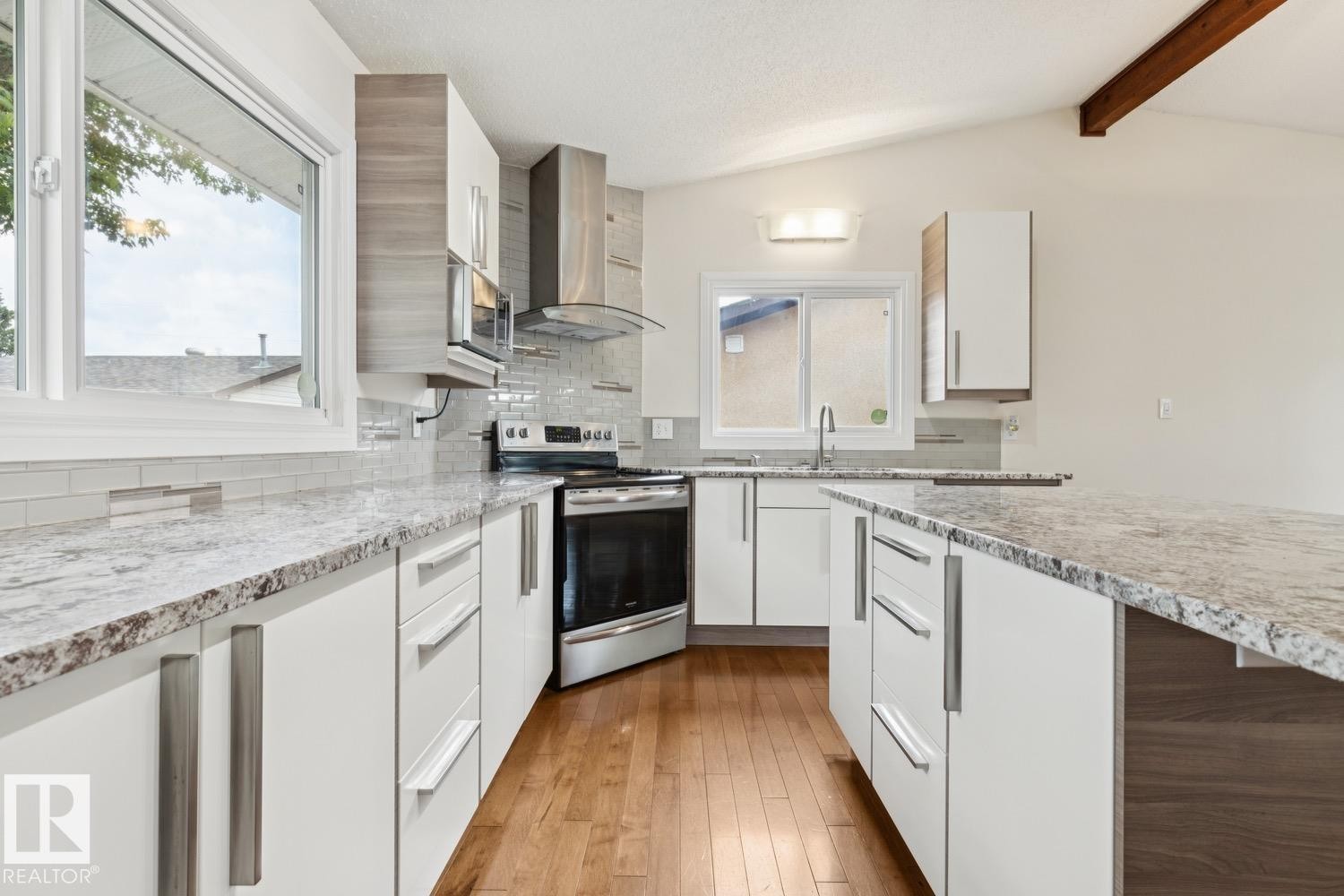 8803 25A Avenue, Edmonton, AB