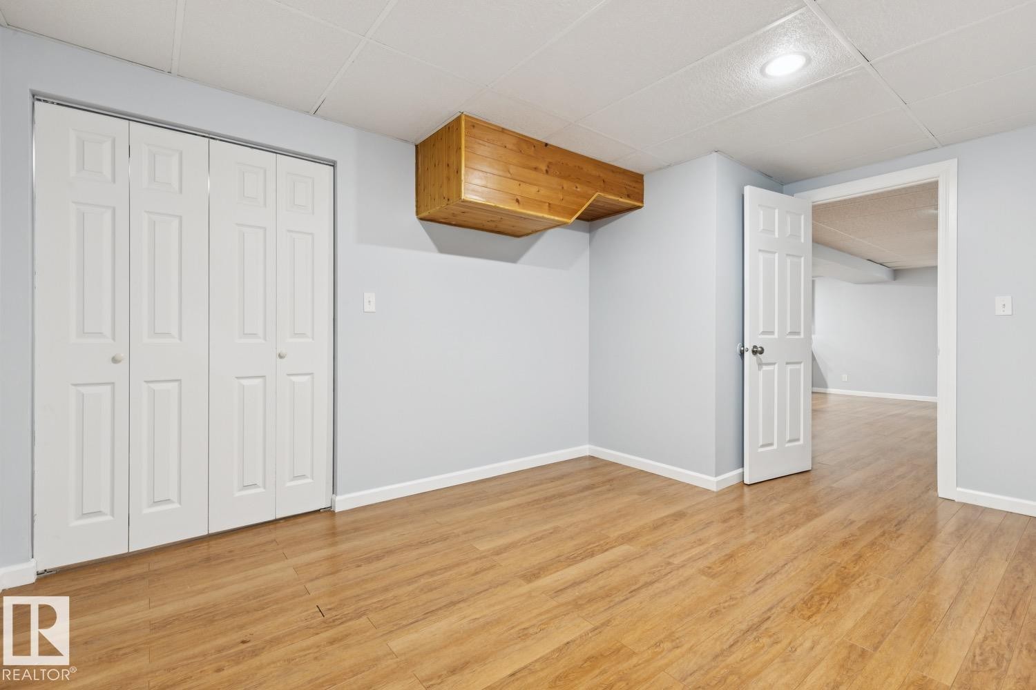 8803 25A Avenue, Edmonton, AB