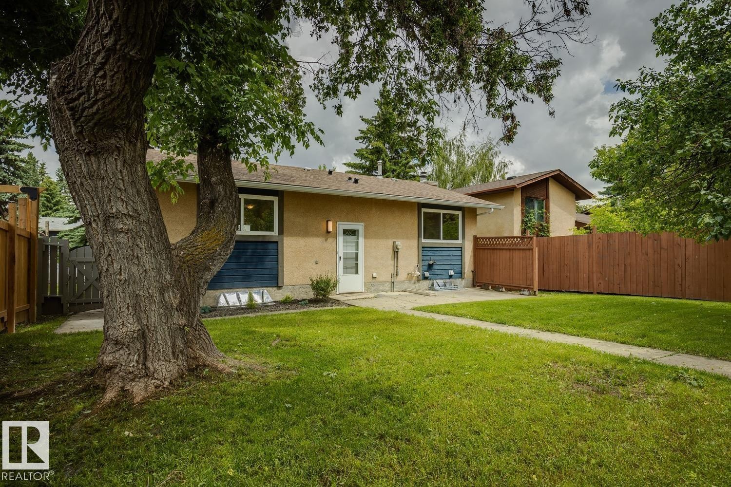 8803 25A Avenue, Edmonton, AB