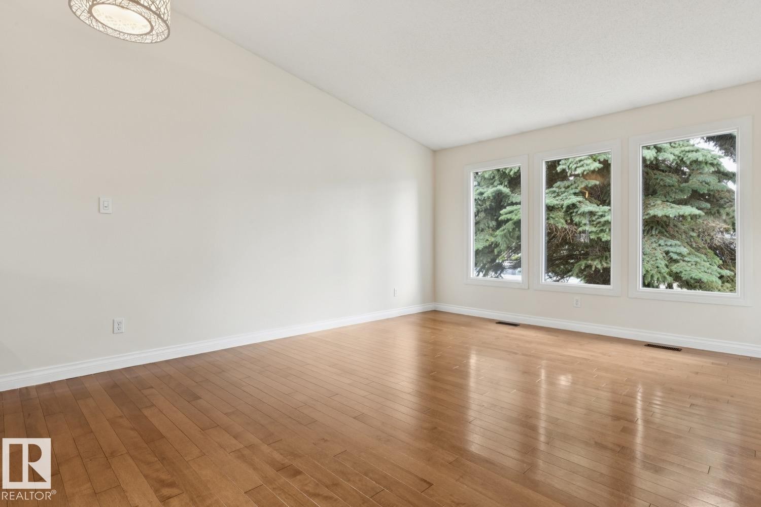 8803 25A Avenue, Edmonton, AB