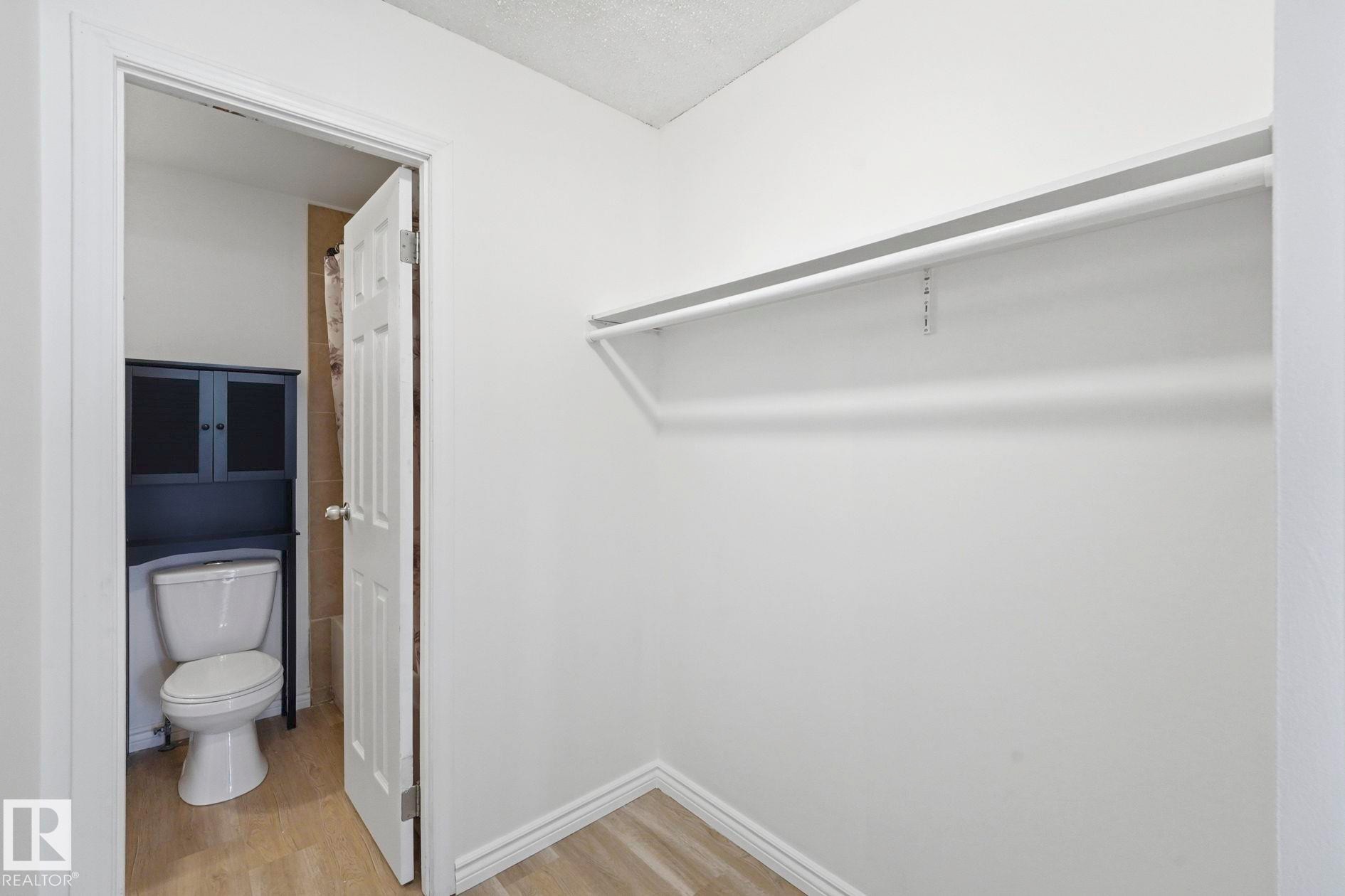 #123 2703 79 St Nw, Edmonton, AB - Indoor Photo Showing Bathroom