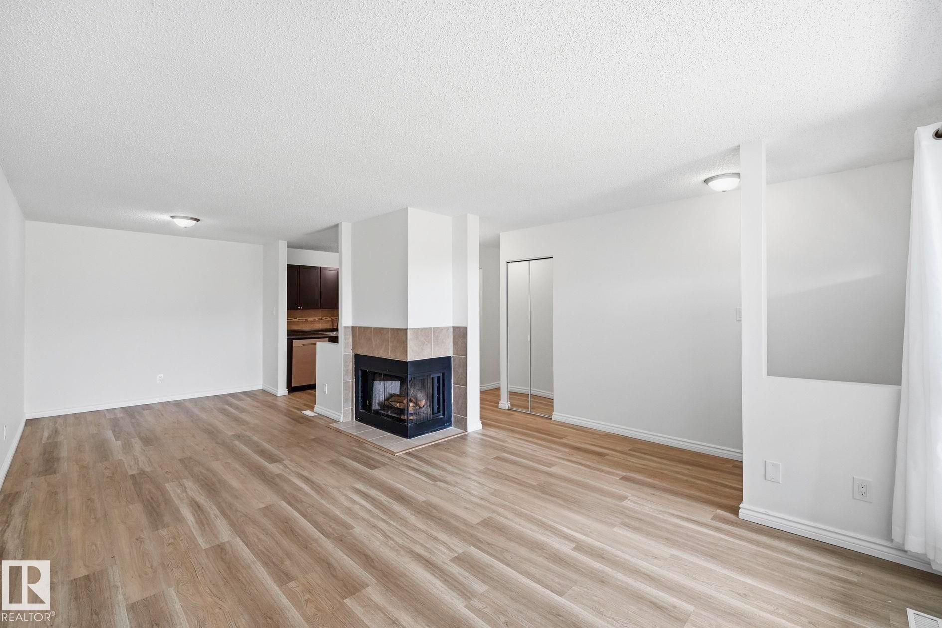 #123 2703 79 St Nw, Edmonton, AB - Indoor With Fireplace