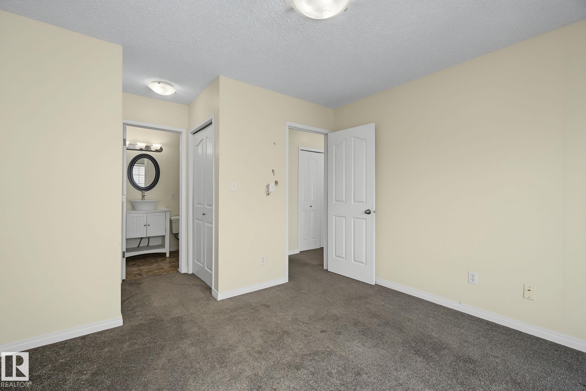 Image quality insufficient for description - 4259 29 Avenue, Edmonton, AB