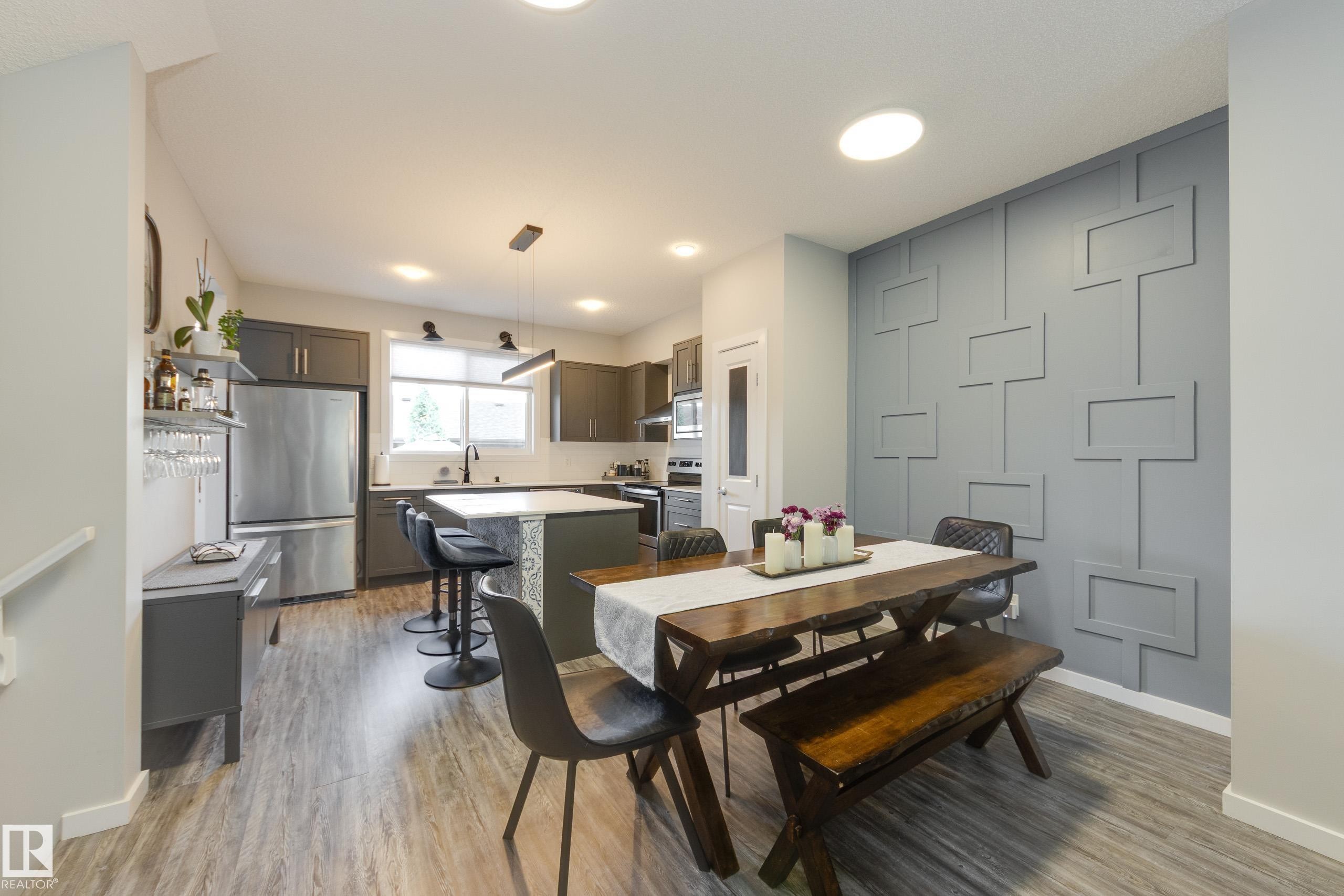 1192 Rosenthal Boulevard Nw, Edmonton, AB - Indoor Photo Showing Dining Room