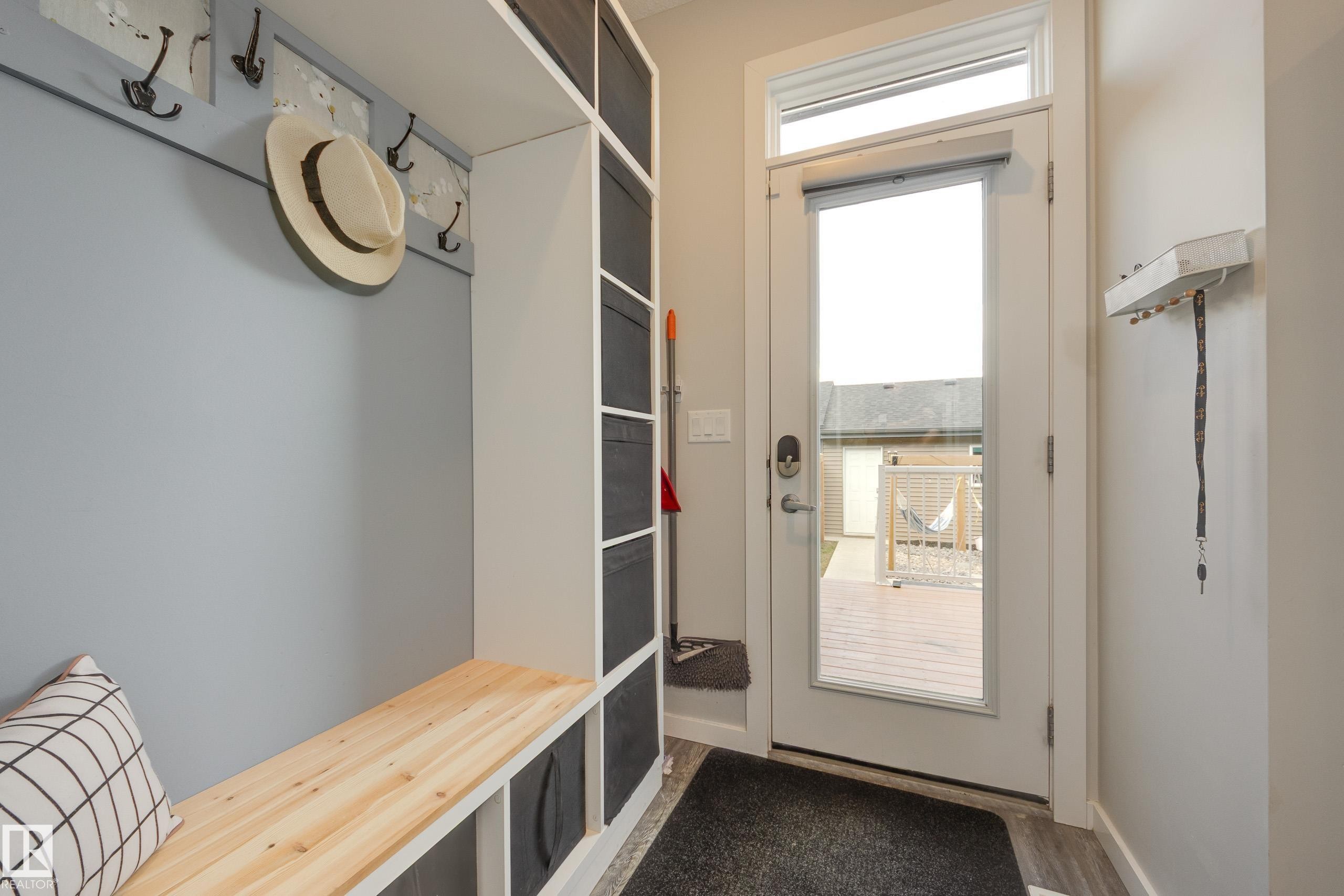 1192 Rosenthal Boulevard Nw, Edmonton, AB - Indoor Photo Showing Other Room