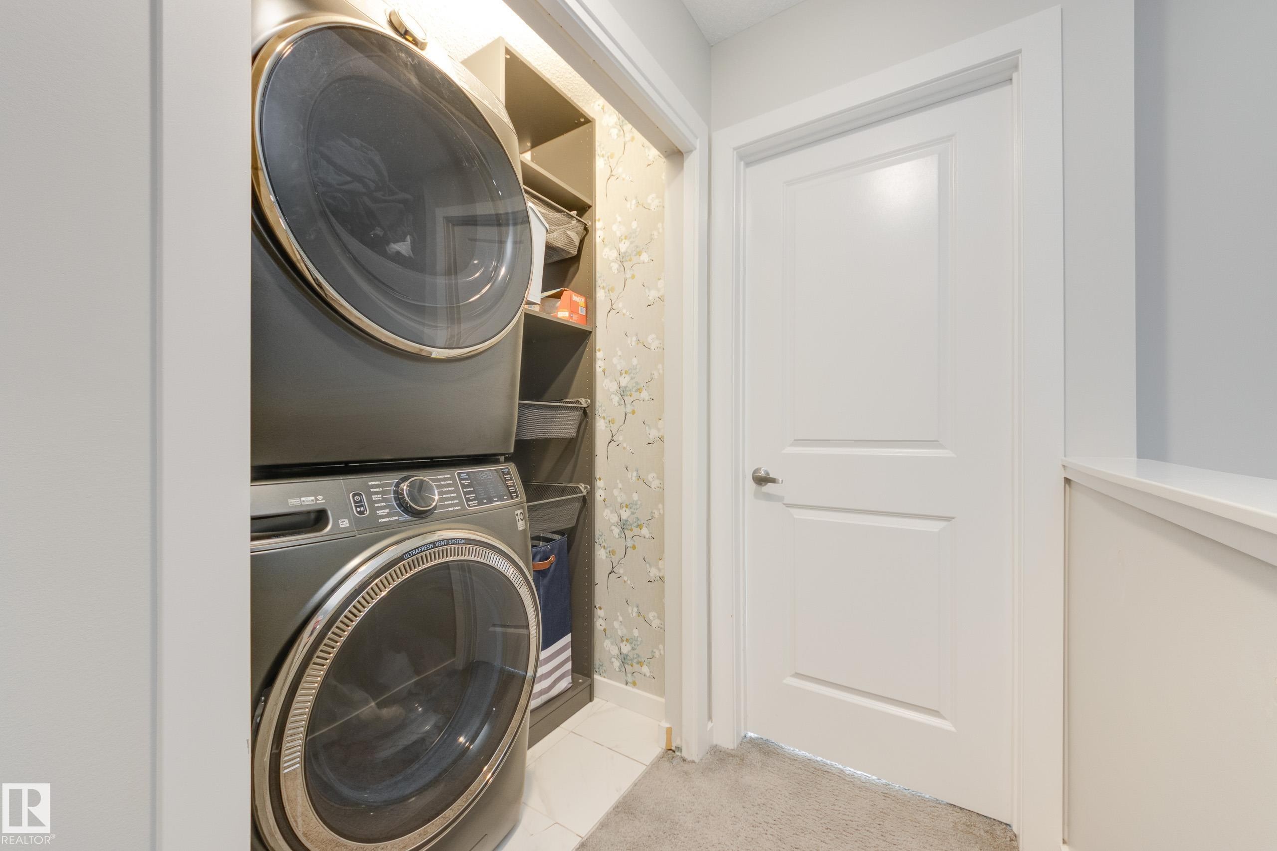 1192 Rosenthal Boulevard Nw, Edmonton, AB - Indoor Photo Showing Laundry Room