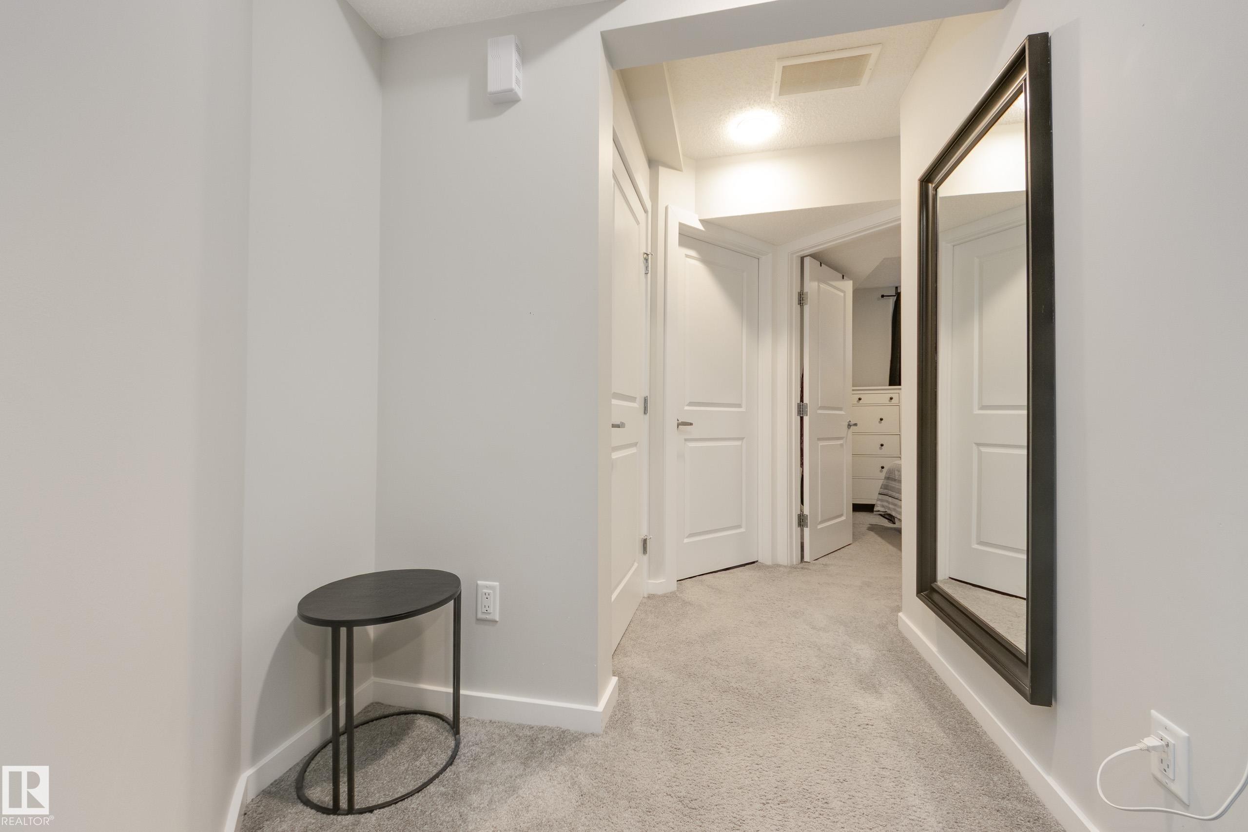 1192 Rosenthal Boulevard Nw, Edmonton, AB - Indoor Photo Showing Other Room