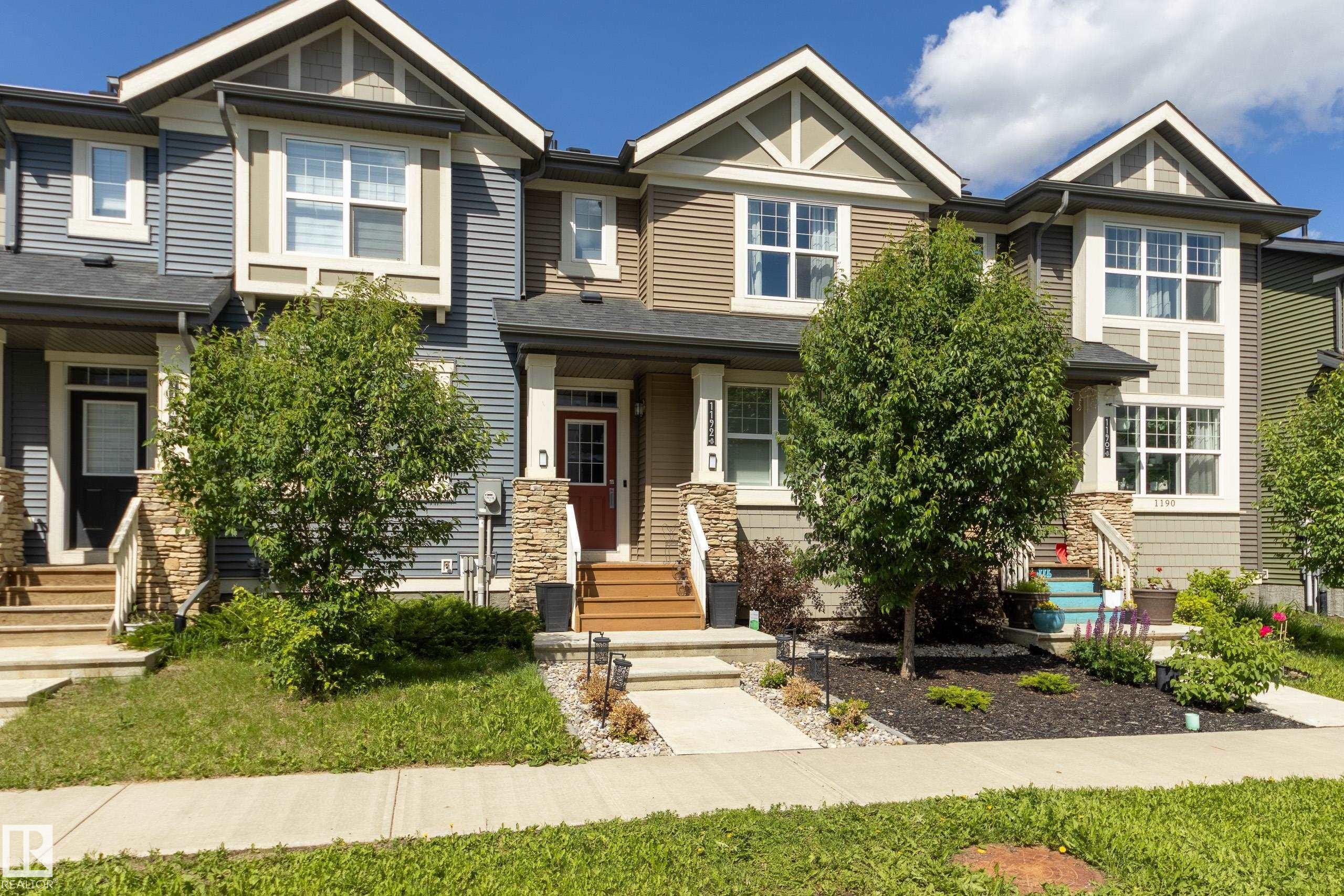 1192 Rosenthal Boulevard Nw, Edmonton, AB - Outdoor With Facade
