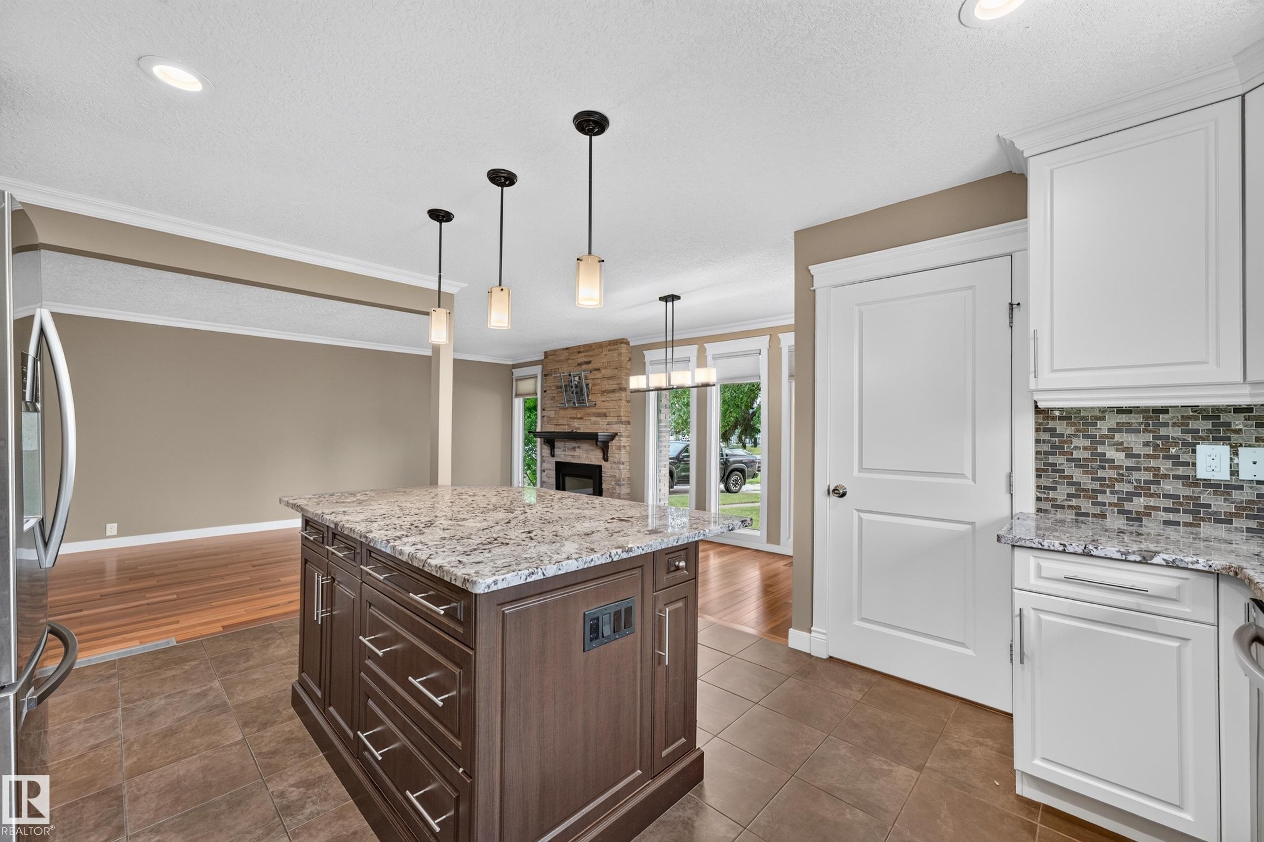 12819 45 Street, Edmonton, AB