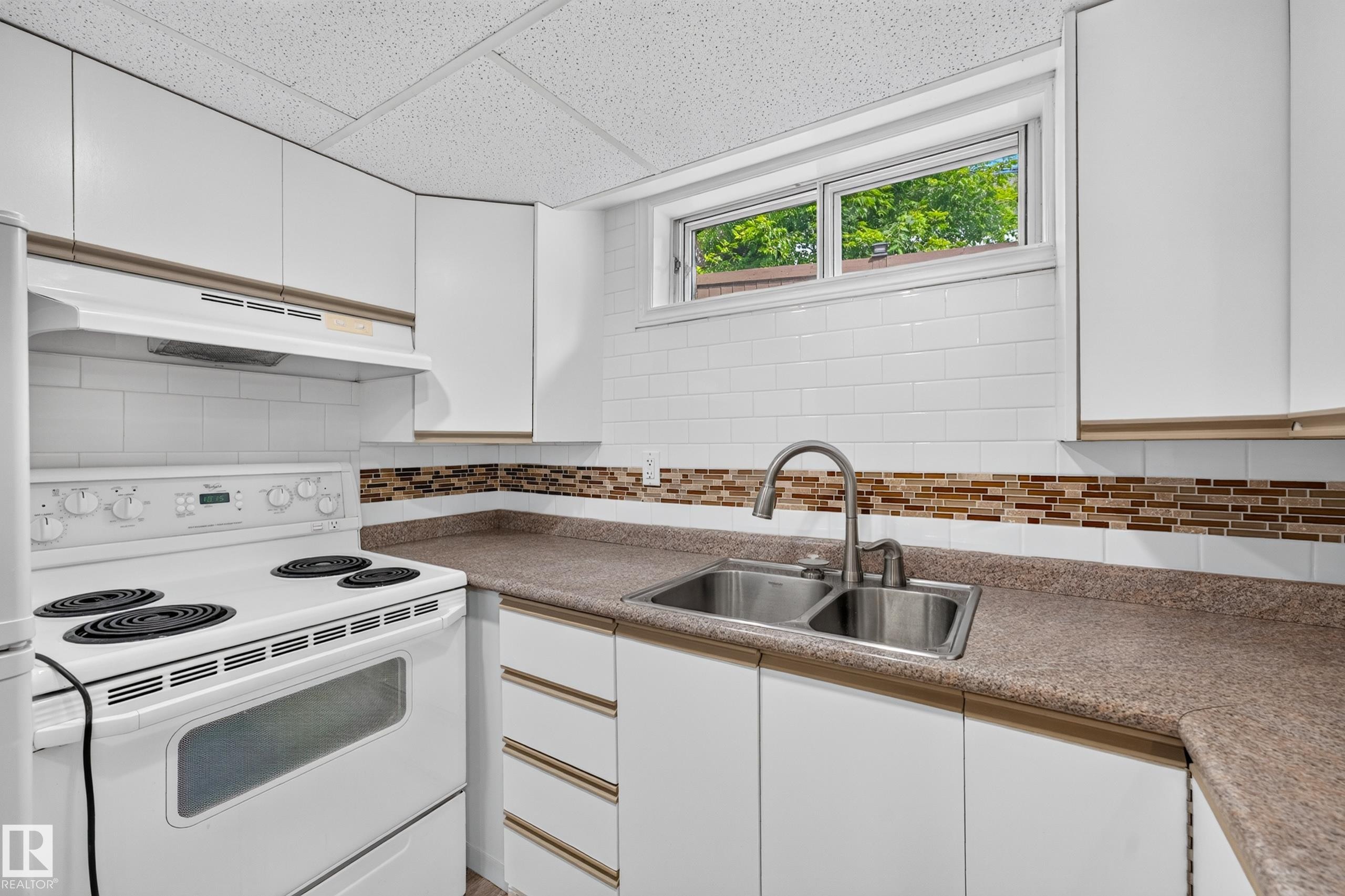 12819 45 Street, Edmonton, AB