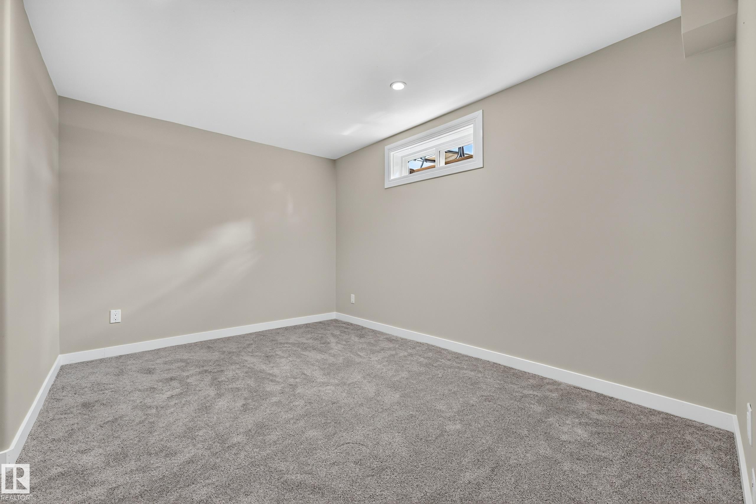 12819 45 Street, Edmonton, AB