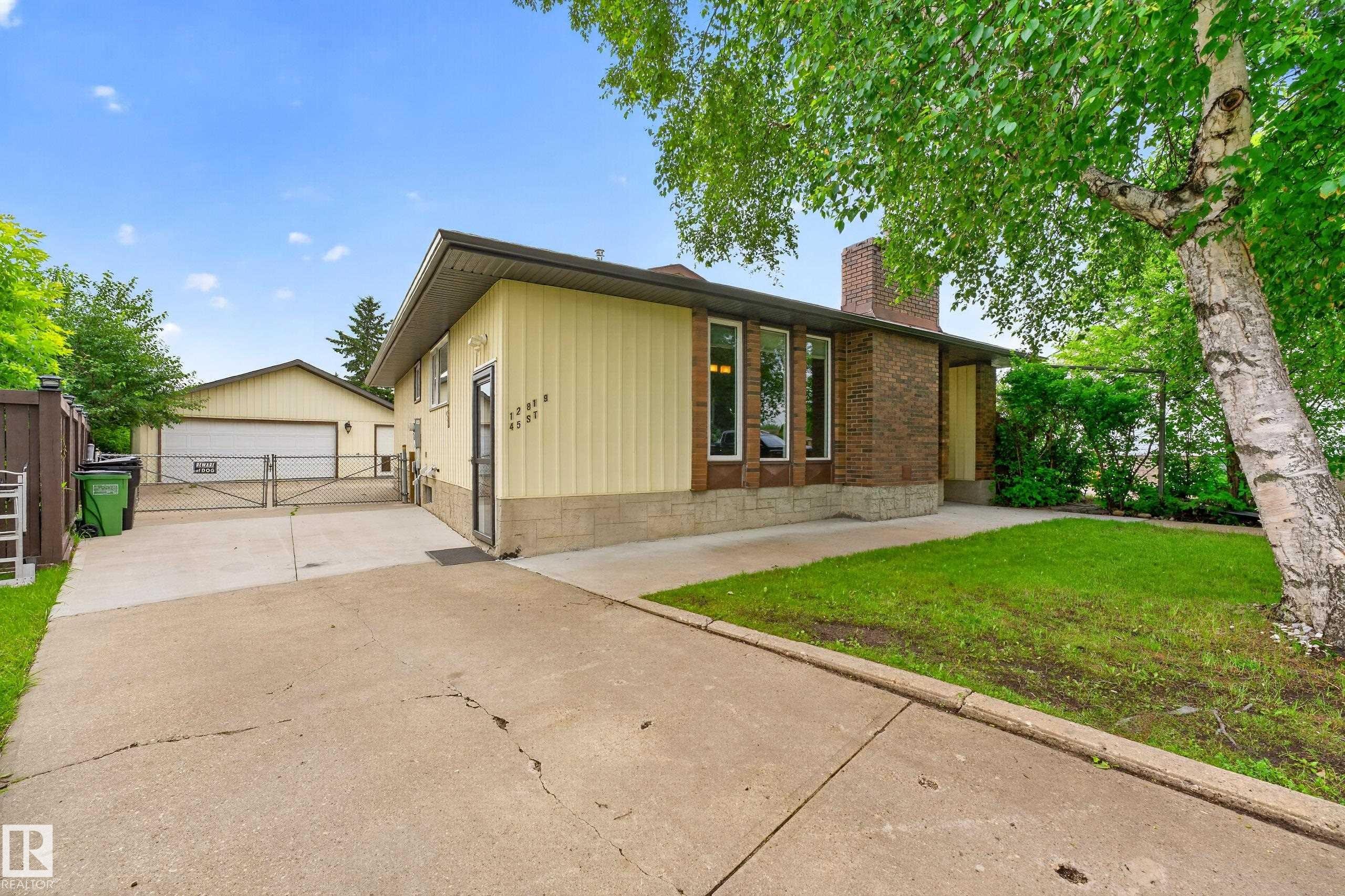 12819 45 Street, Edmonton, AB
