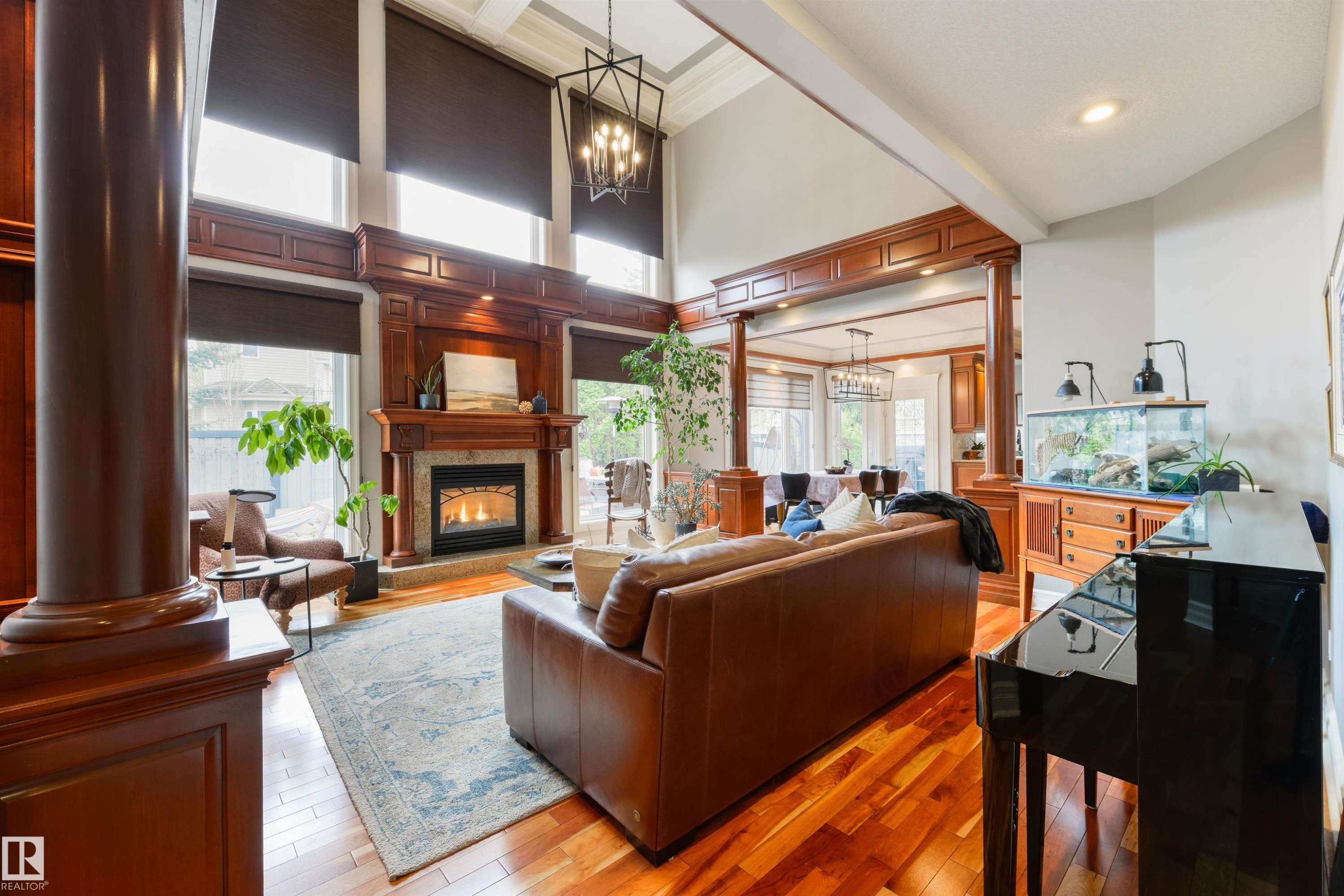 727 Hetu Lane Nw, Edmonton, AB - Indoor Photo Showing Living Room With Fireplace