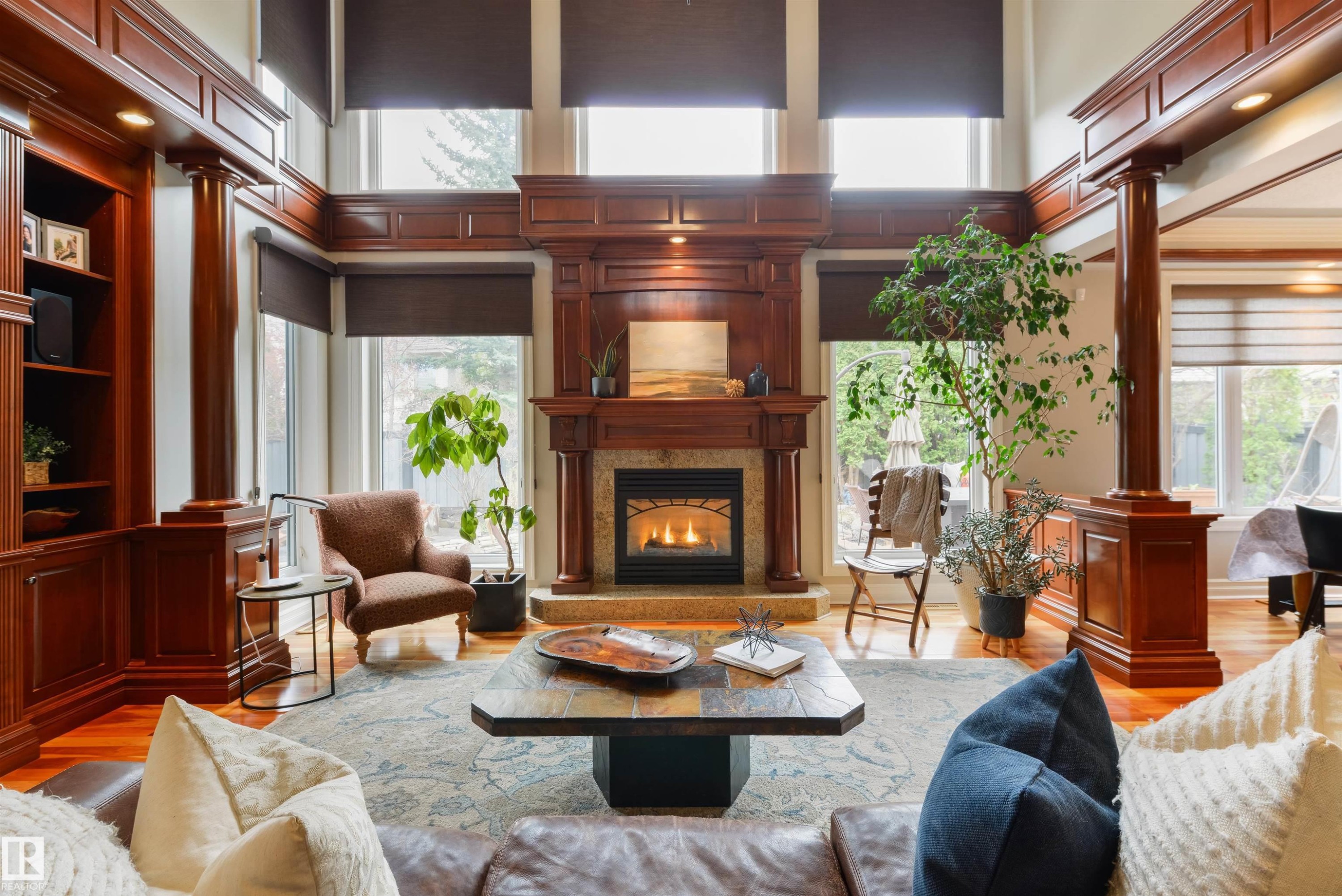 727 Hetu Lane Nw, Edmonton, AB - Indoor Photo Showing Living Room With Fireplace