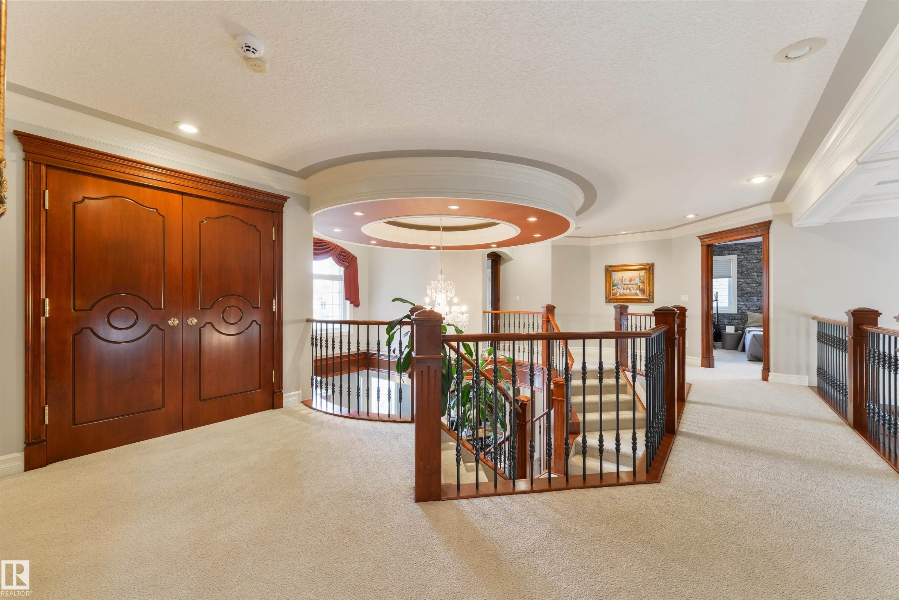 727 Hetu Lane Nw, Edmonton, AB - Indoor Photo Showing Other Room