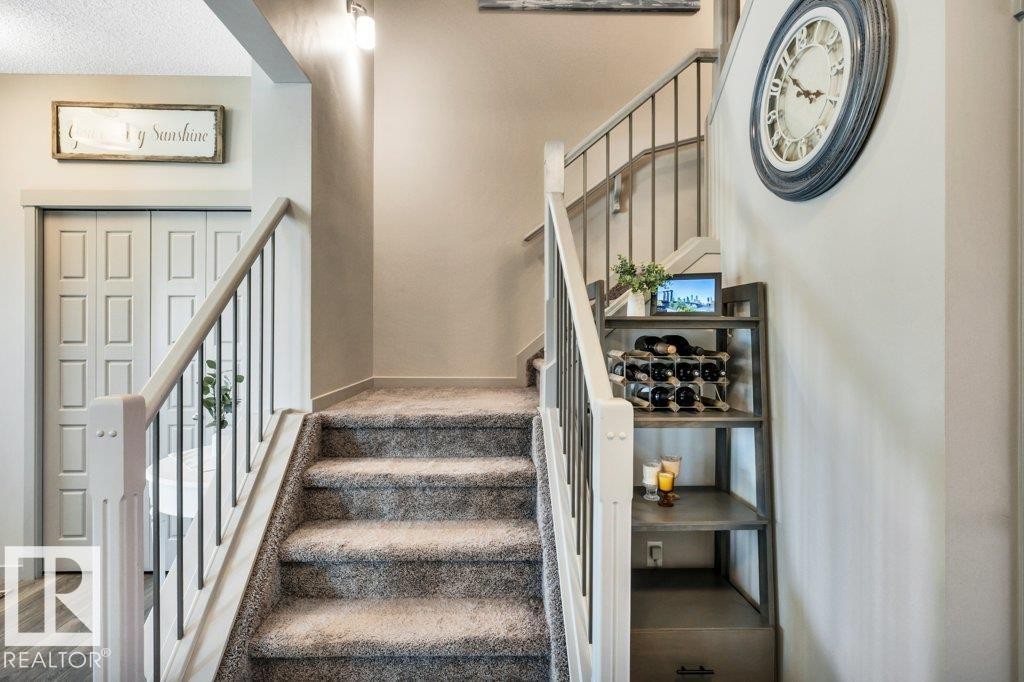 536 Ebbers Way Nw, Edmonton, AB - Indoor Photo Showing Other Room