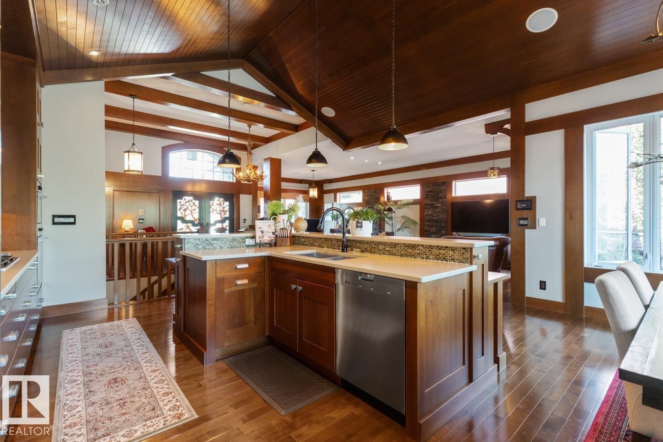 4023 Whispering River Drive Nw, Edmonton, AB - Indoor Photo Showing Kitchen