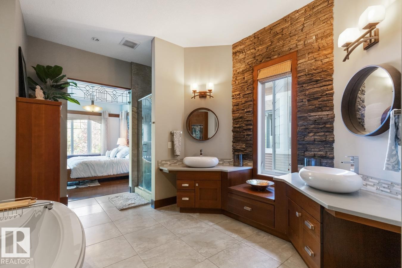 4023 Whispering River Drive Nw, Edmonton, AB - Indoor Photo Showing Bathroom