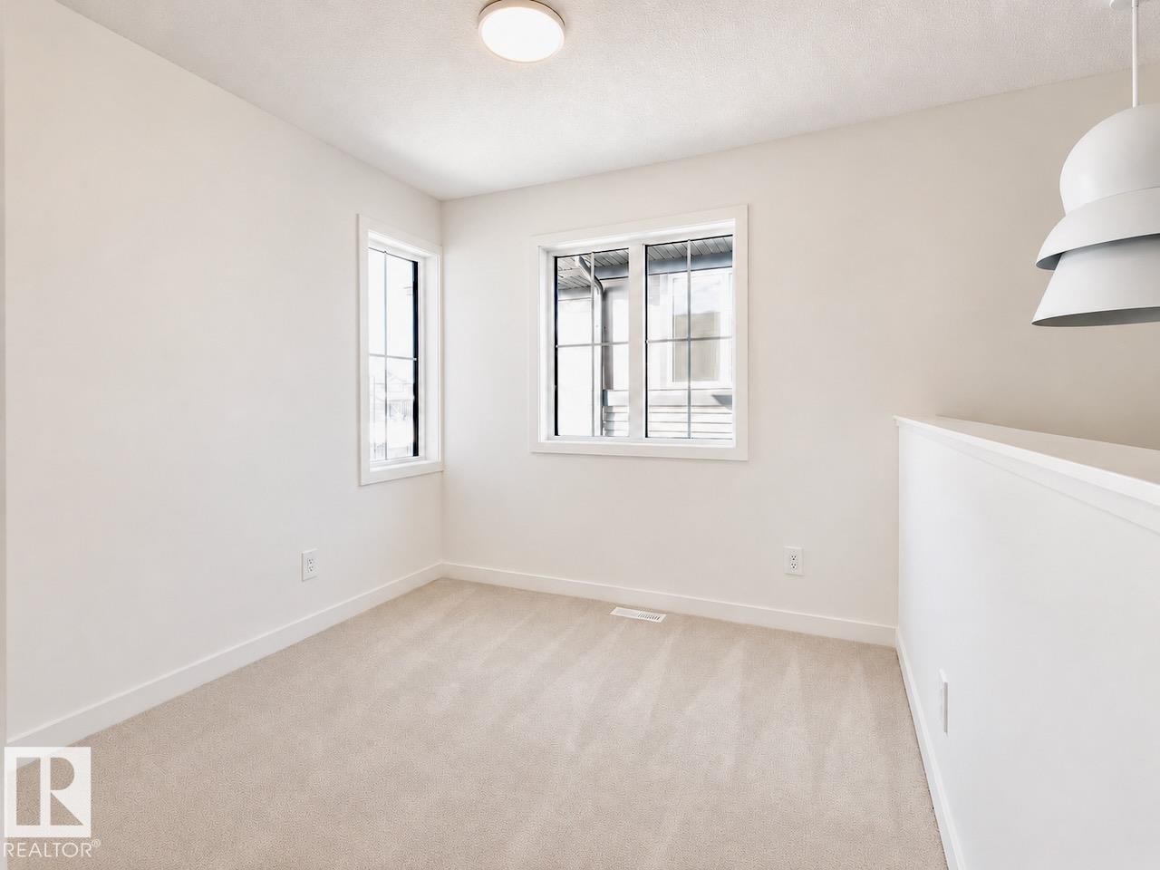 2211 Crossbill Link, Edmonton, AB