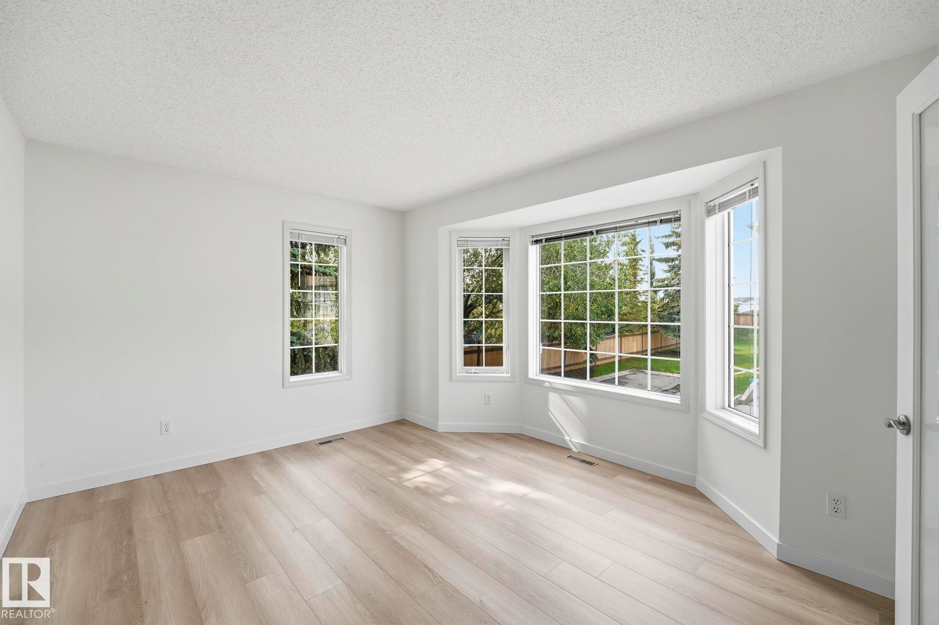 8 10 Devon Close, St. Albert, AB