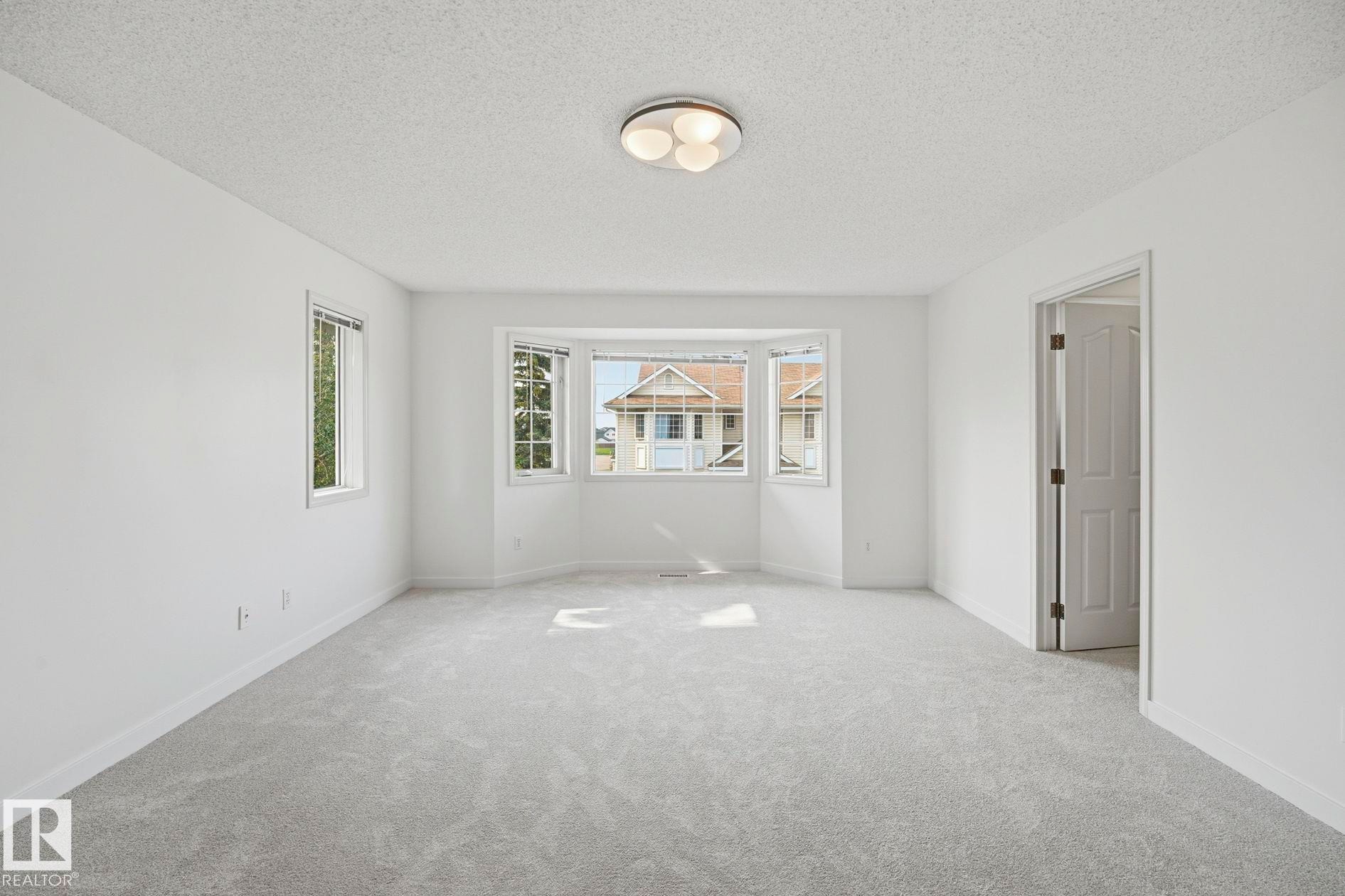 8 10 Devon Close, St. Albert, AB