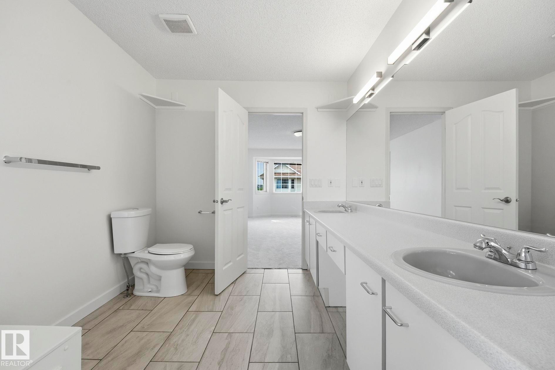 8 10 Devon Close, St. Albert, AB
