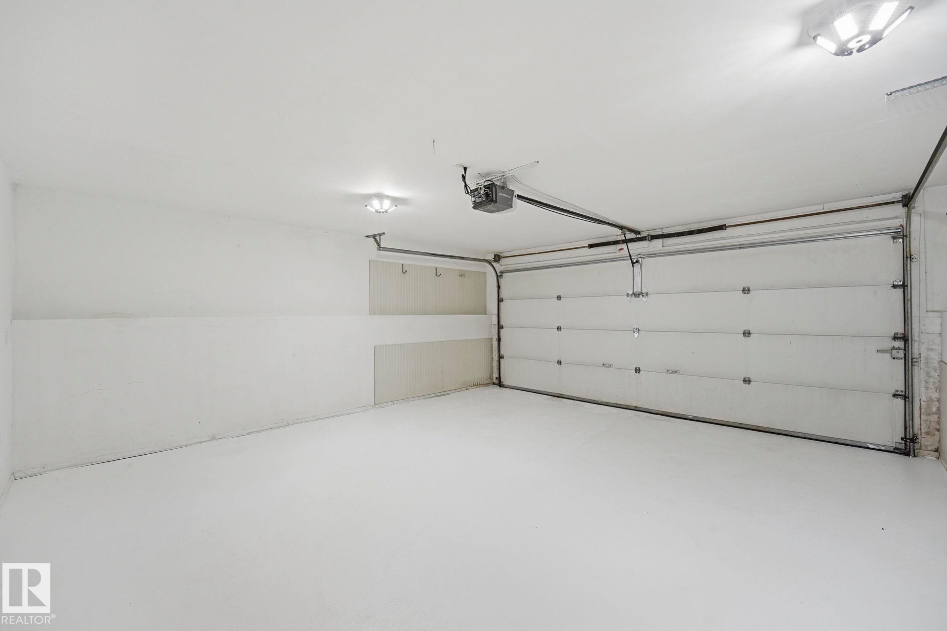 8 10 Devon Close, St. Albert, AB