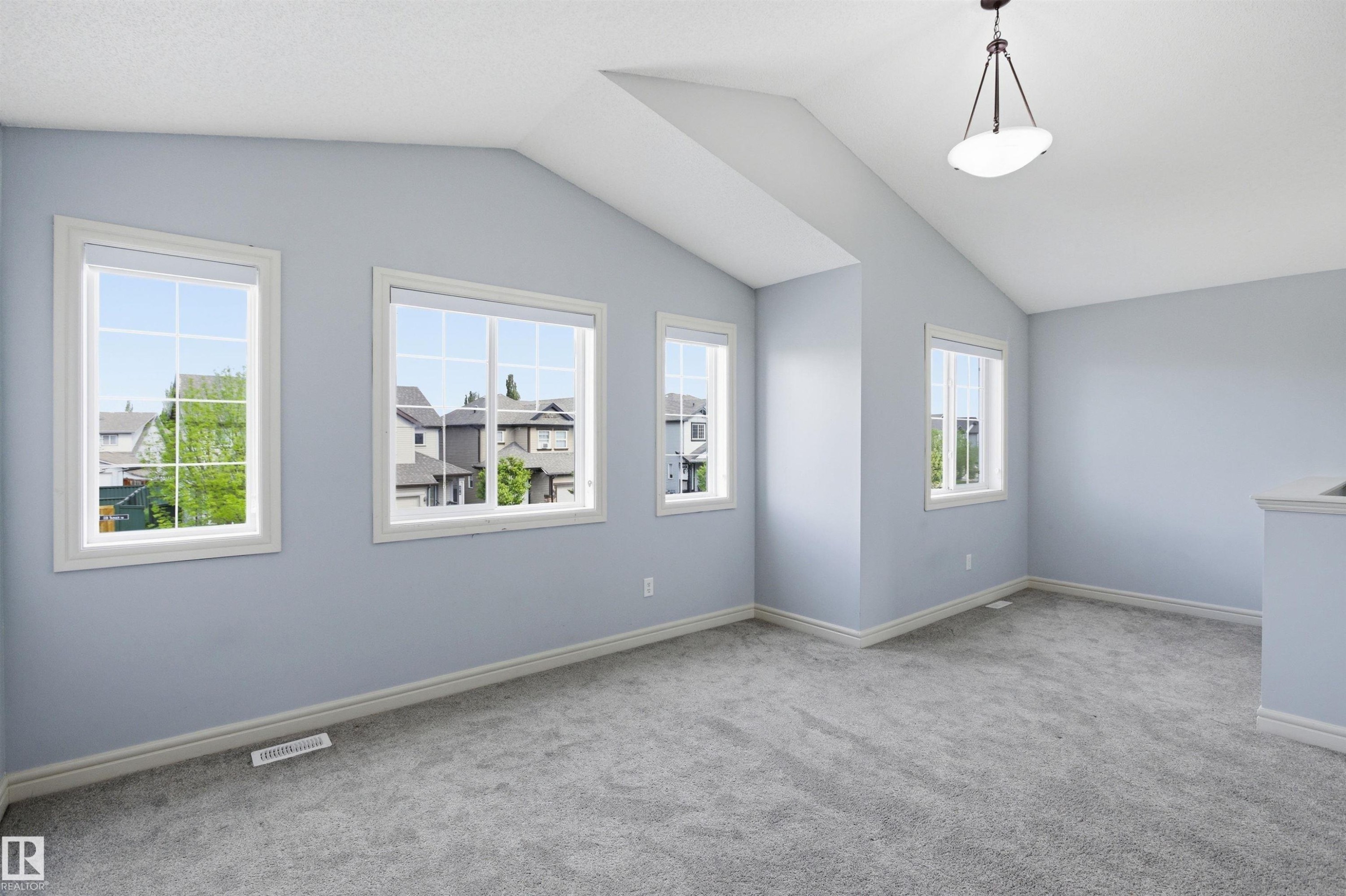 2017 118 Street, Edmonton, AB - Indoor Photo Showing Other Room