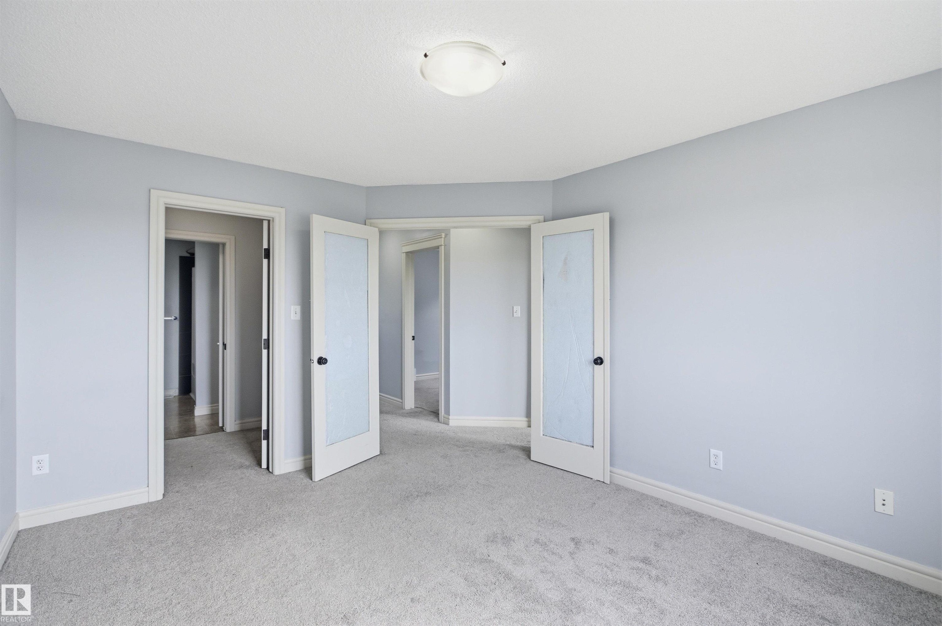 2017 118 Street, Edmonton, AB - Indoor Photo Showing Other Room