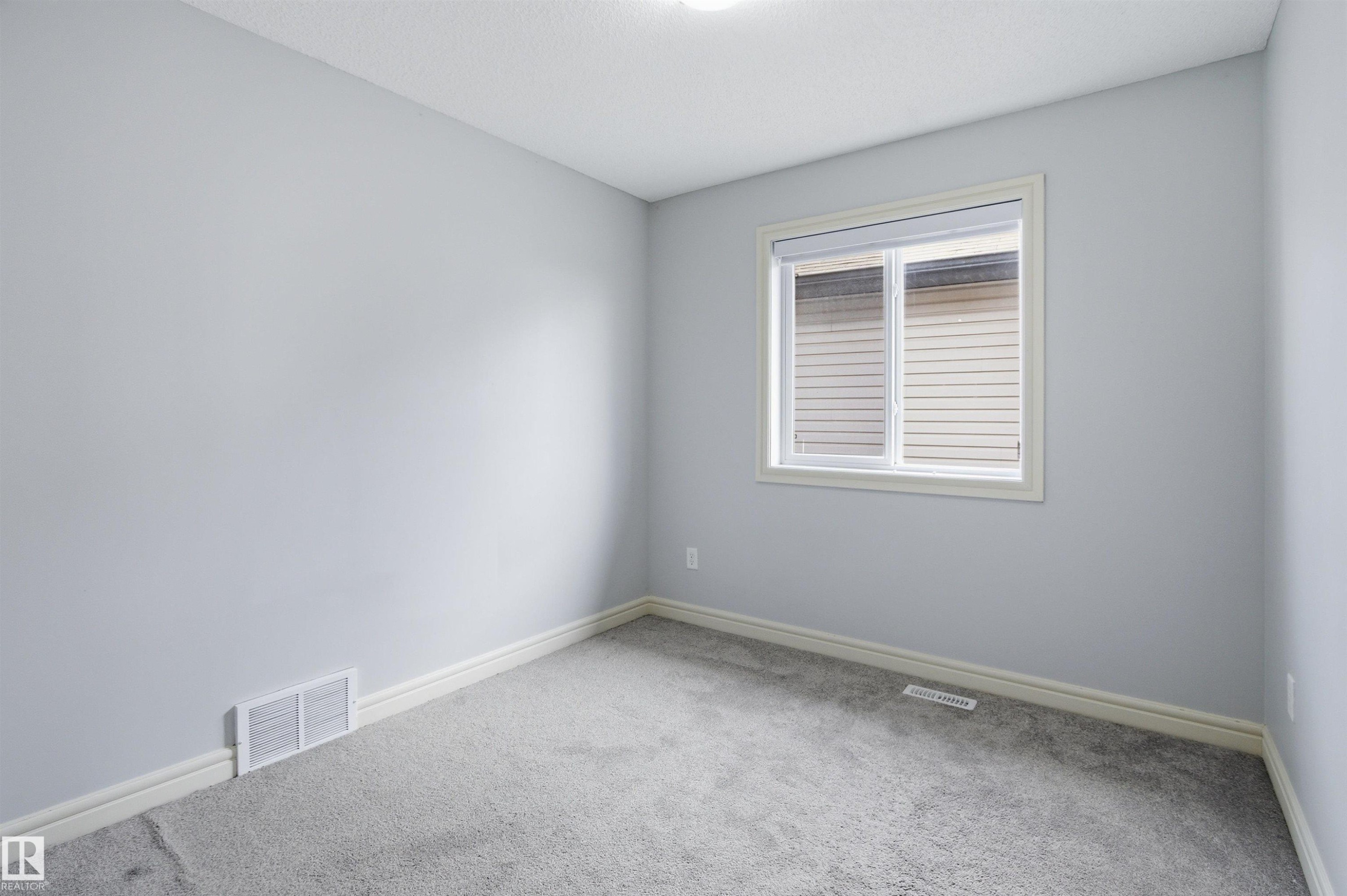 2017 118 Street, Edmonton, AB - Indoor Photo Showing Other Room