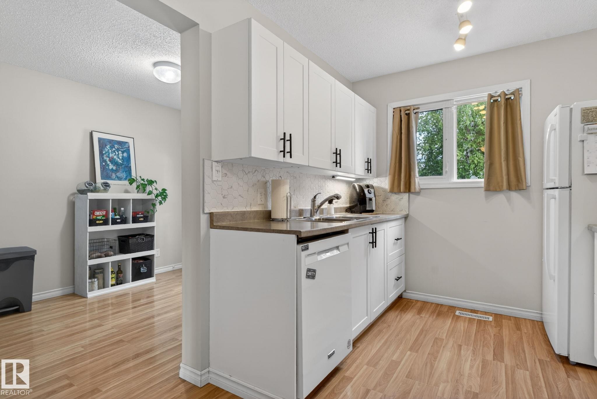 11339 22 Avenue, Edmonton, AB